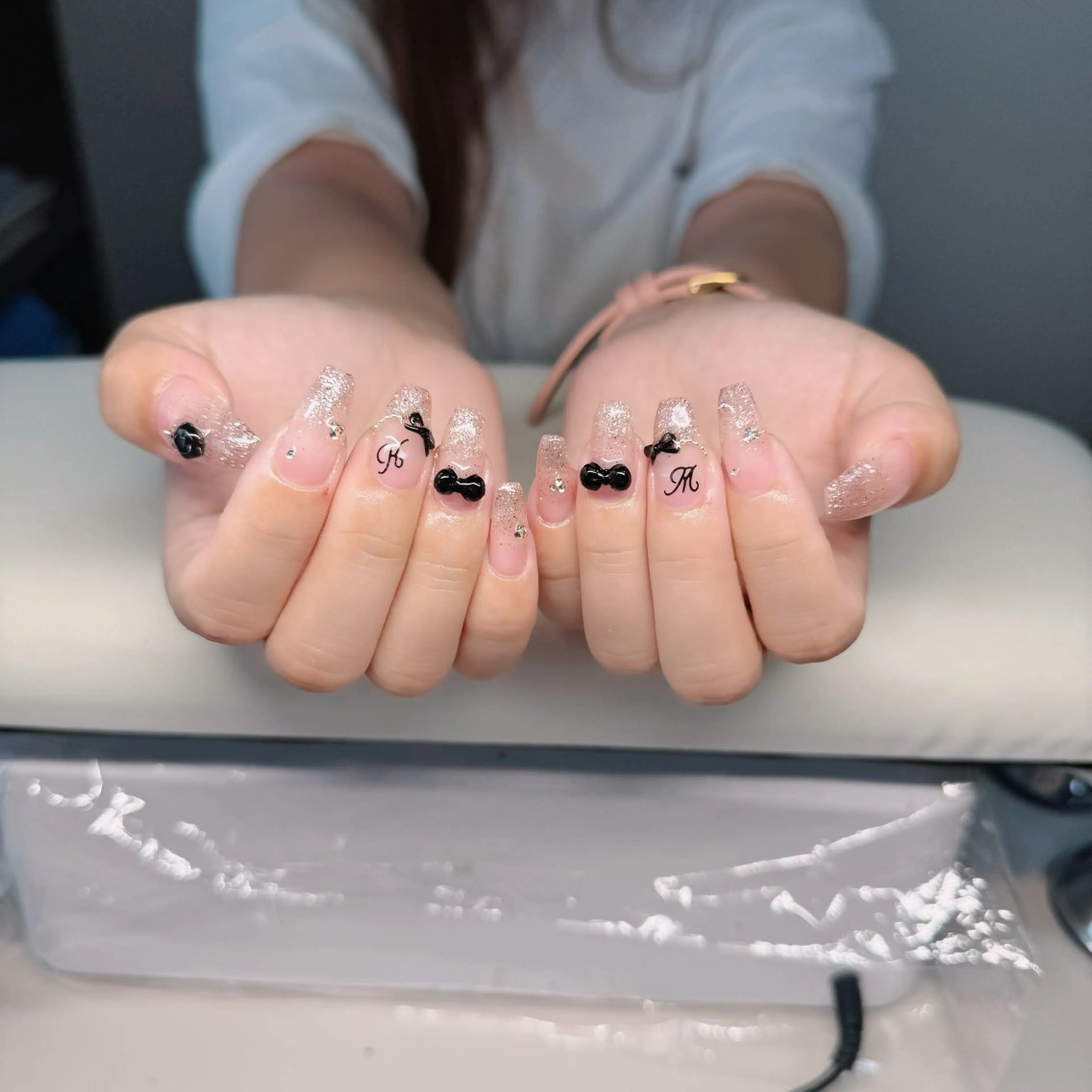 ネイル チークネイル フレンチネイル グラデーション 韓国ネイル マグネットネイル Hana Nailのネイルデザイン