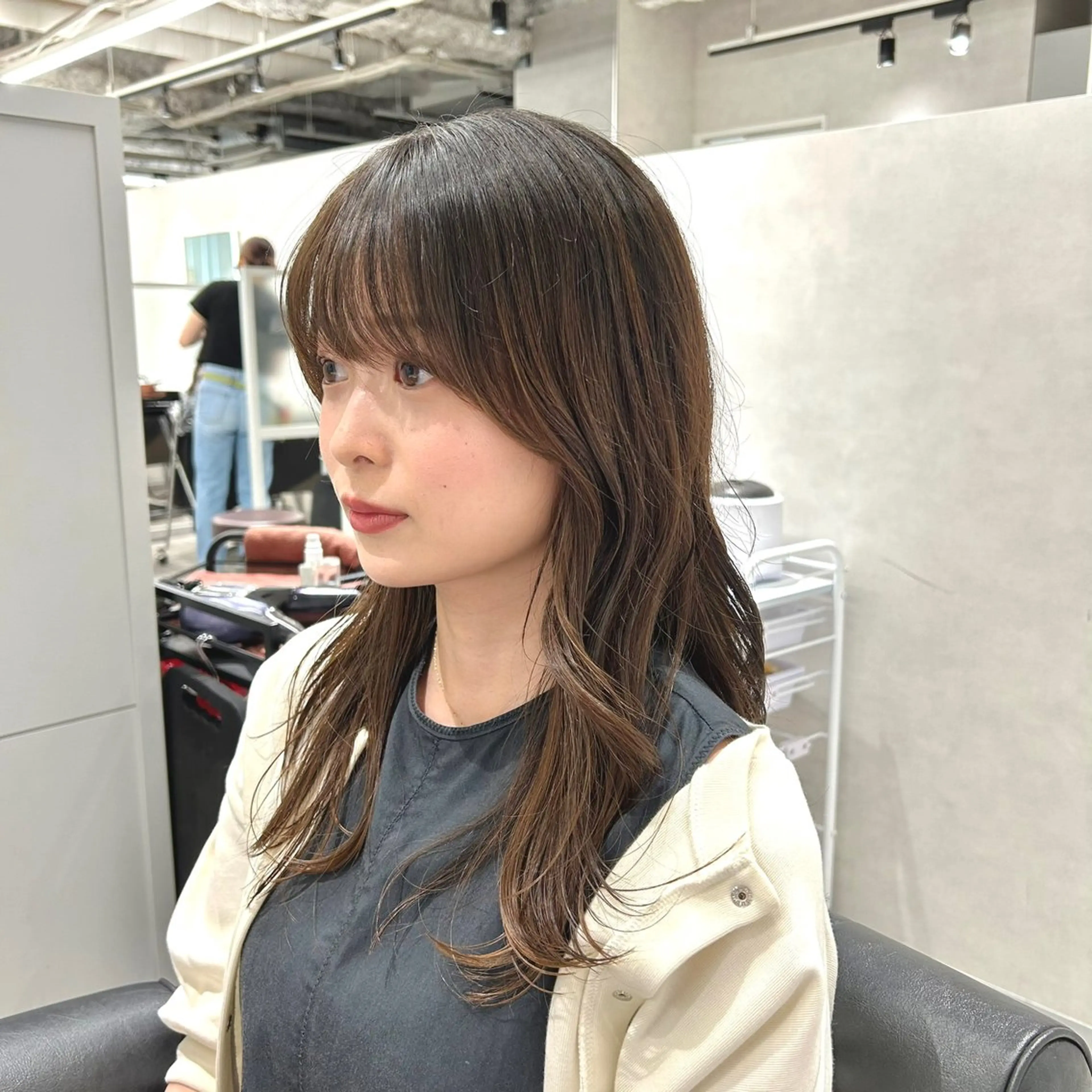 セミロング 西梅田  トウマ モデル募集中‼️のヘアスタイル