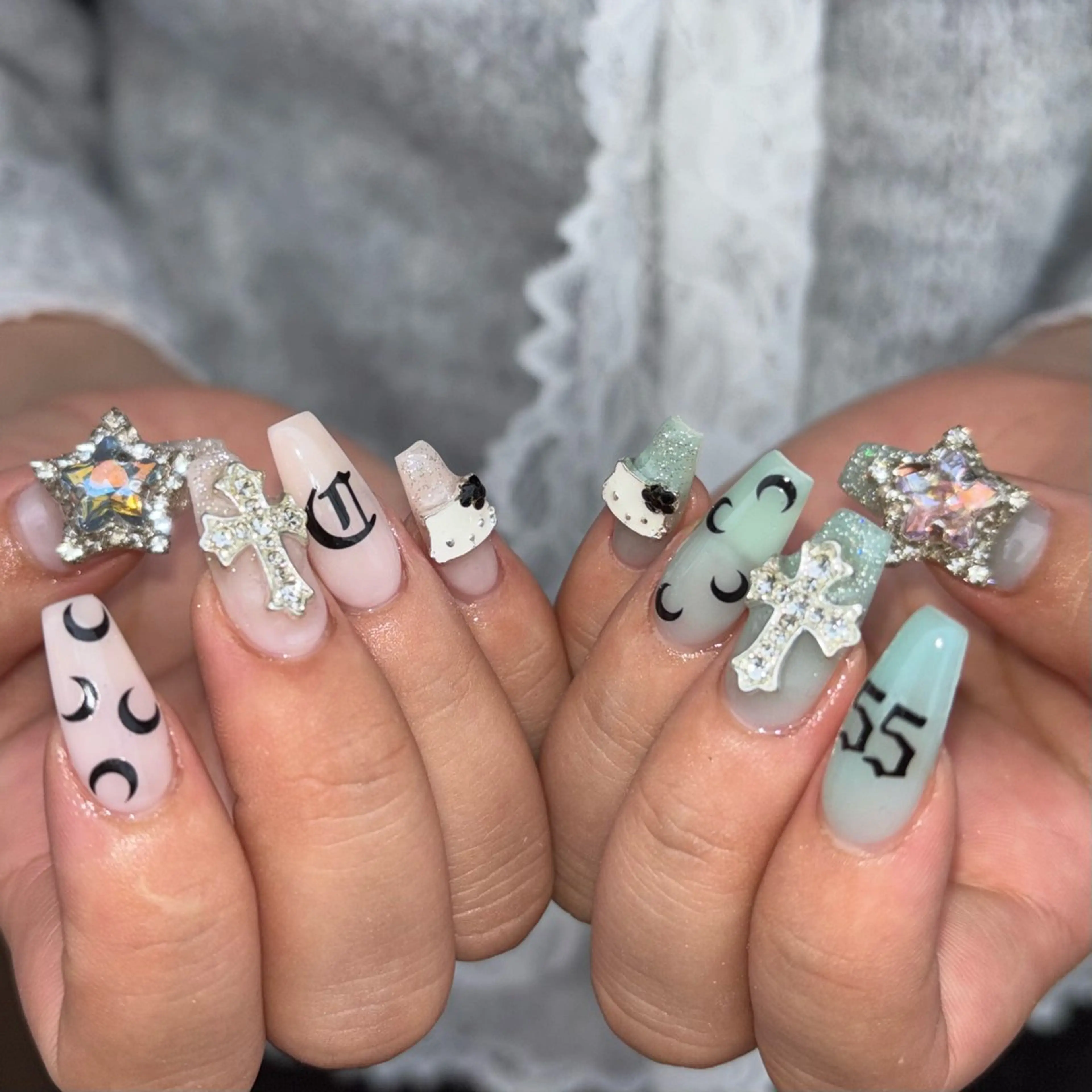 ネイル ハンドネイル schon yuinaのネイルデザイン