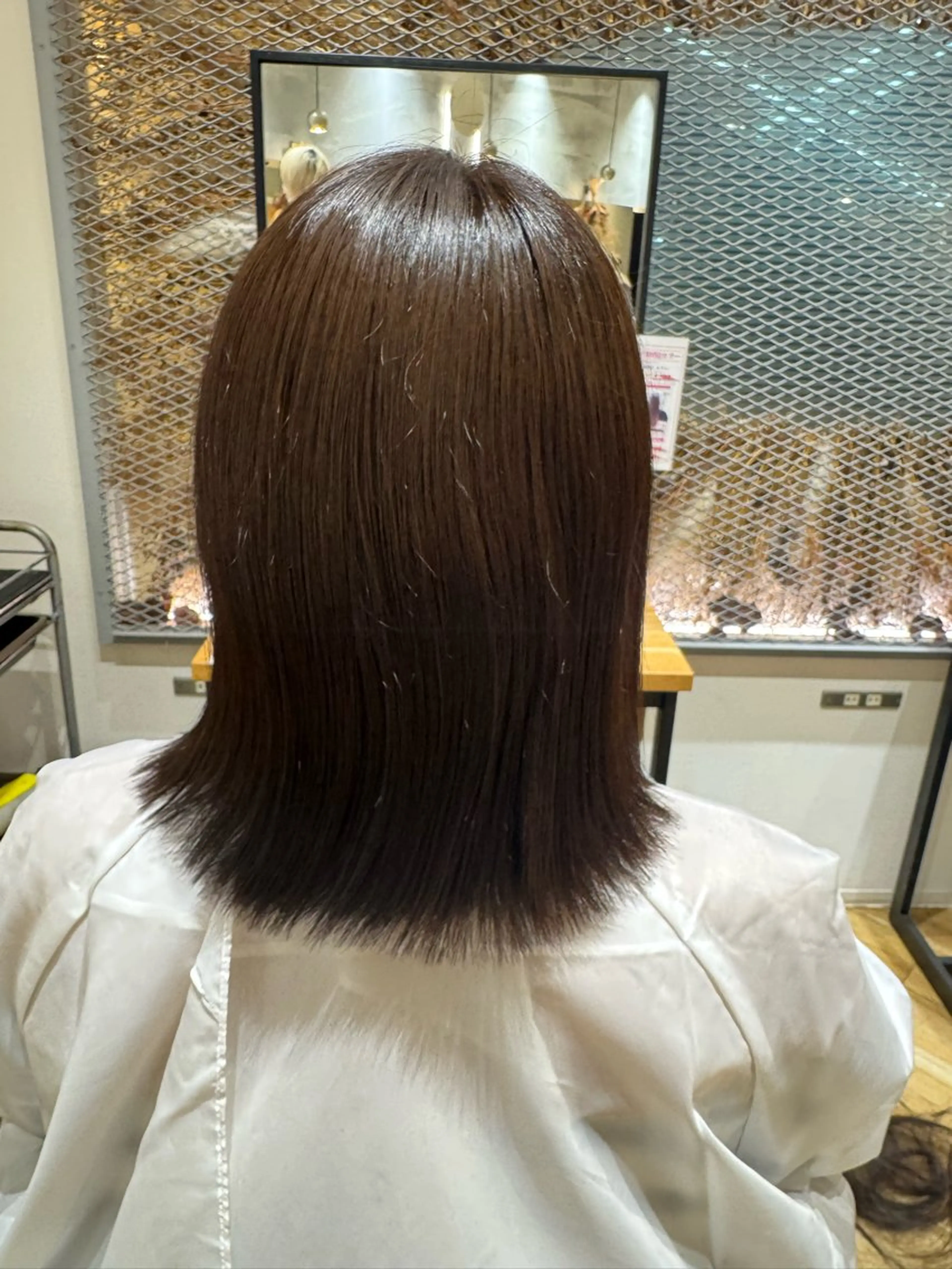 ミディアム カラー ベージュカラー オリーブベージュ ☆レディースショート ☆吉崎☆のヘアスタイル