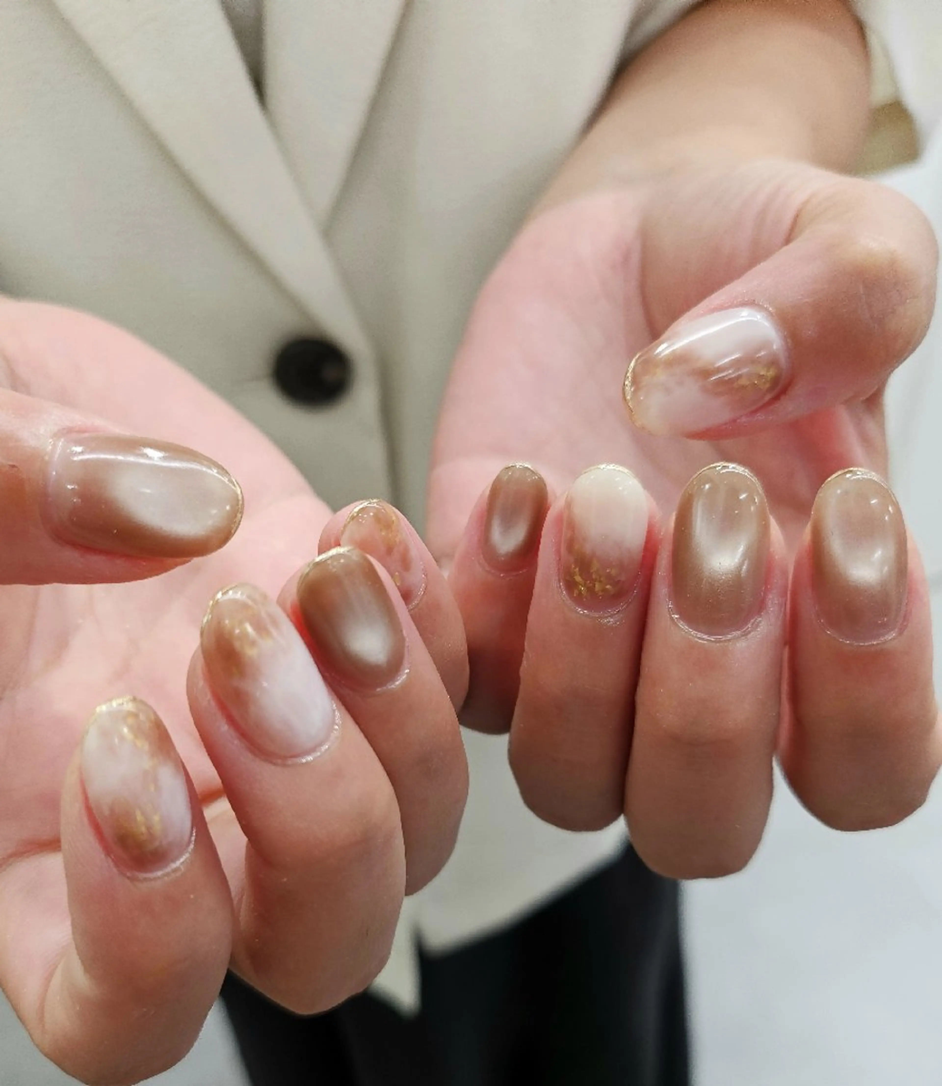 ネイル ジェルネイル マグネットネイル 持ち込み ニュアンスネイル パラジェル puku nail 🌼kazu🌼のネイルデザイン