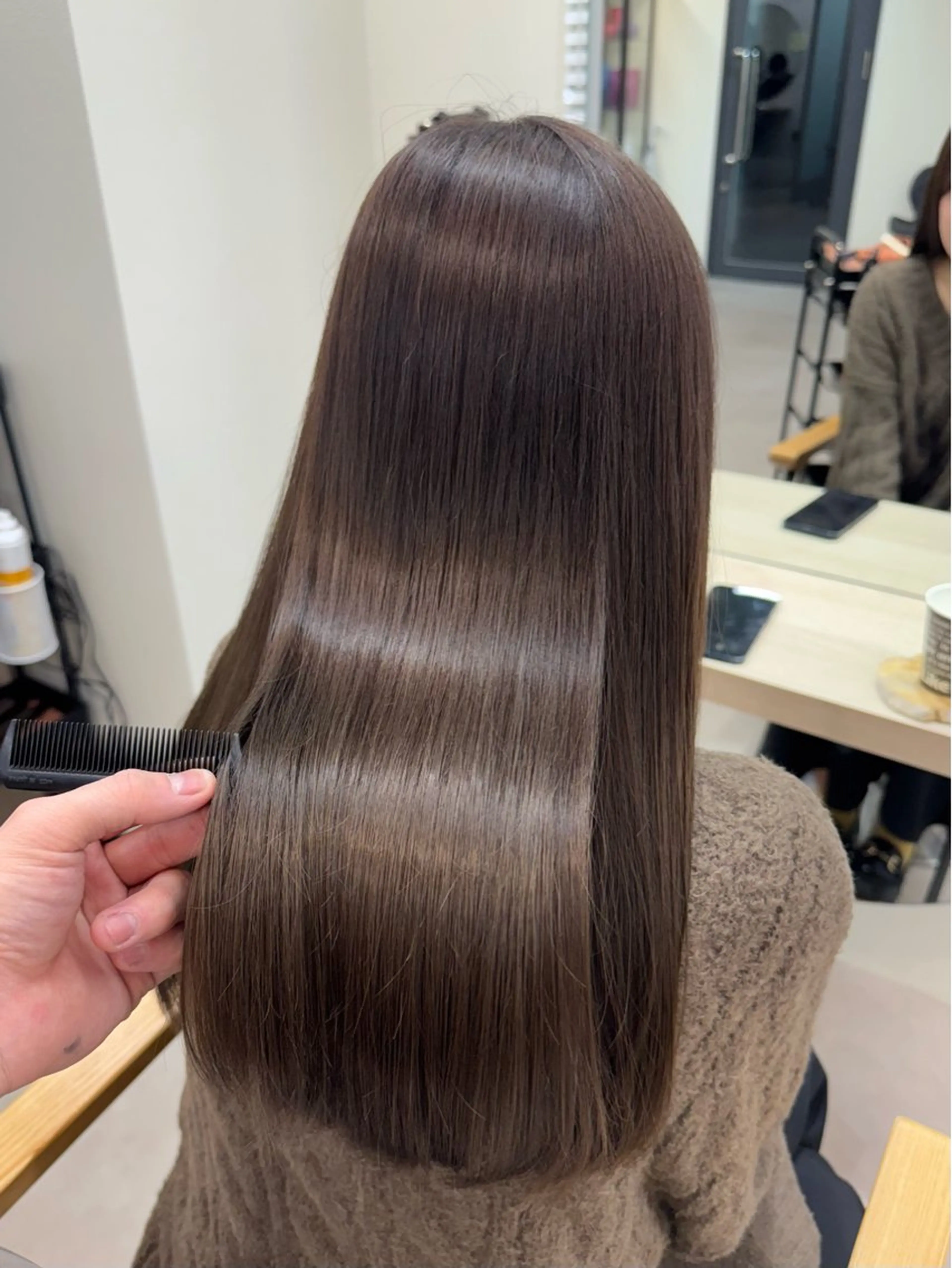 セミロング 髪質改善 トリートメント レイヤー×縮毛矯正 深見 拓のヘアスタイル