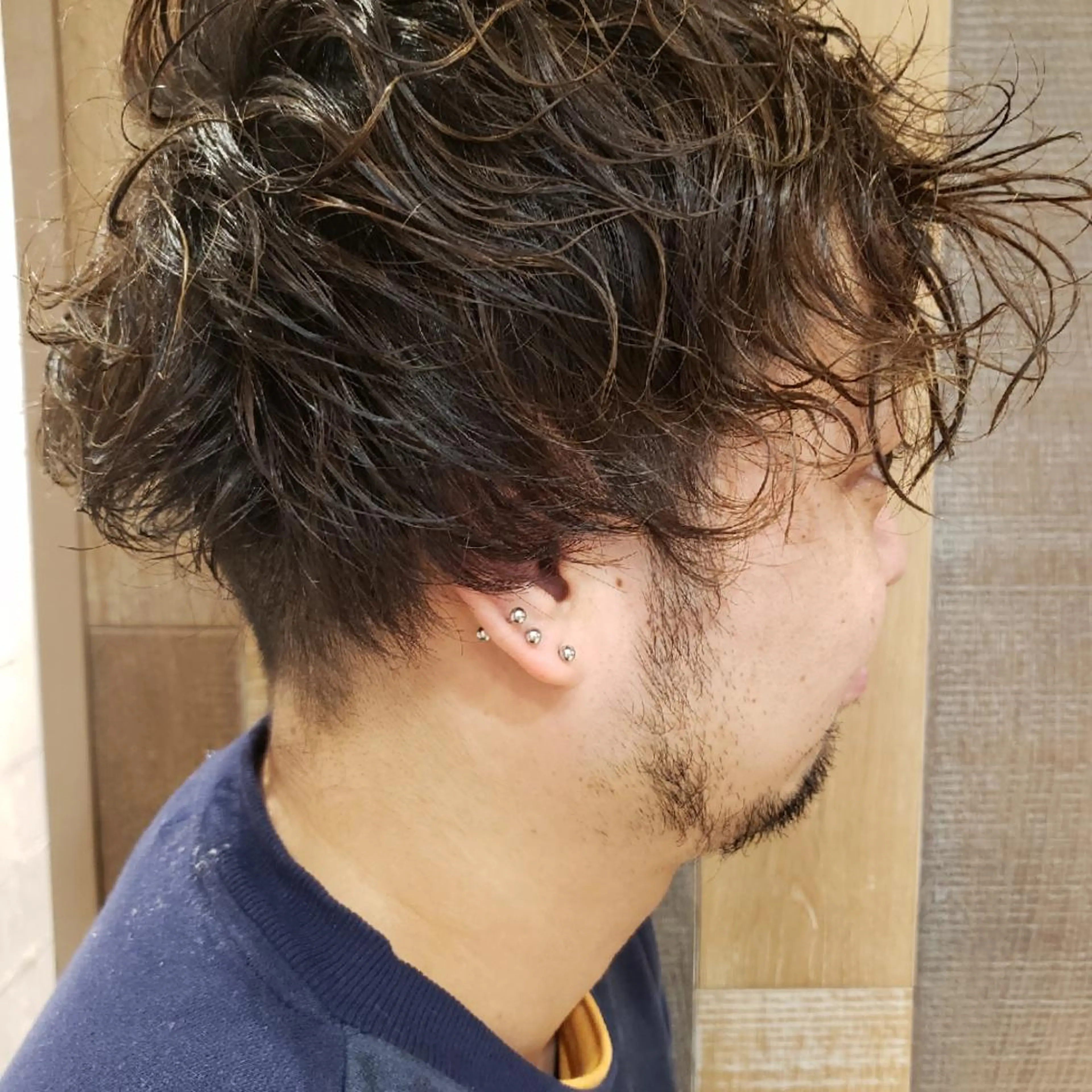 ミディアム パーマ メンズ 槌本 健成のヘアスタイル