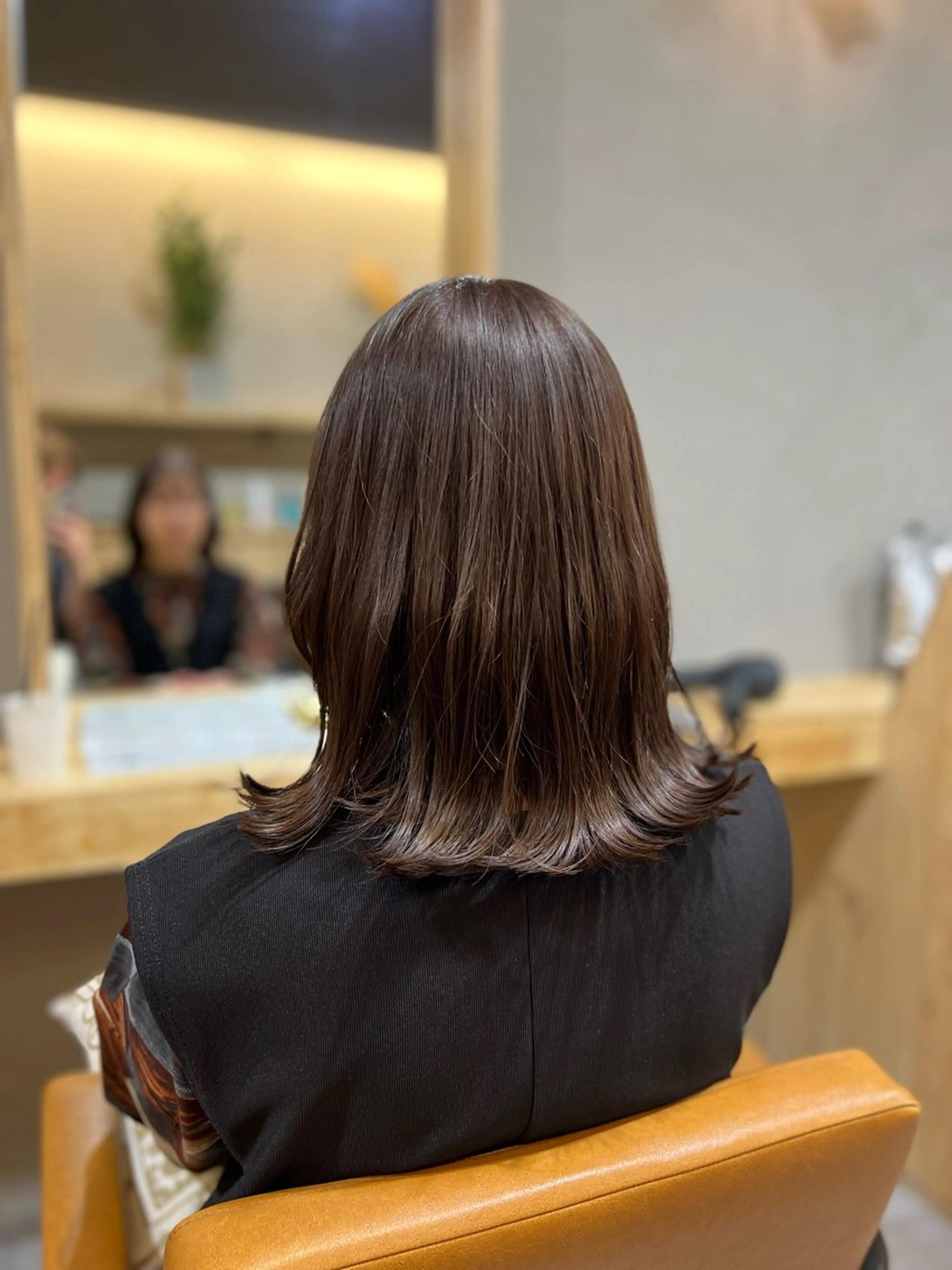 ミディアム カラー 透明感カラー レイヤーカット 神戸ボブ✂️ ioe三宮/田 伸佳のヘアスタイル