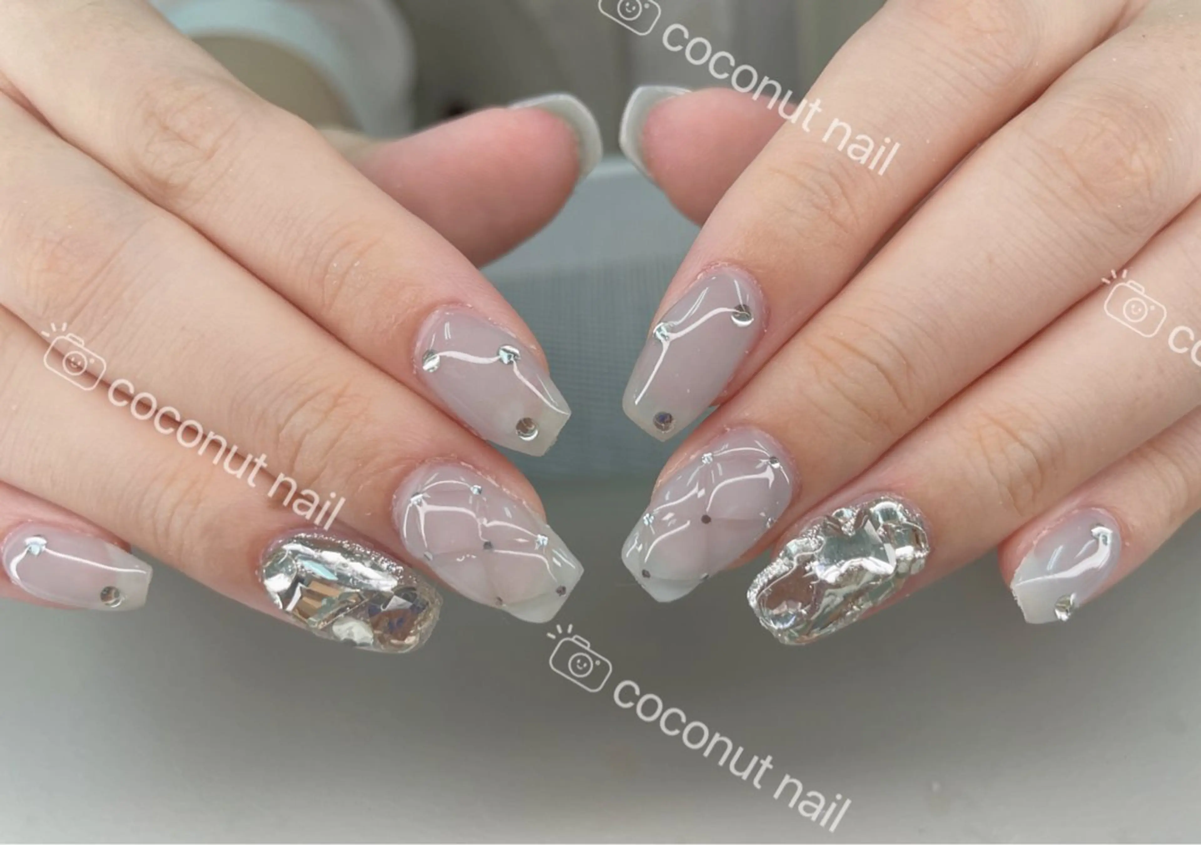 ネイル ハンドネイル 神田 ココナッツのネイルデザイン