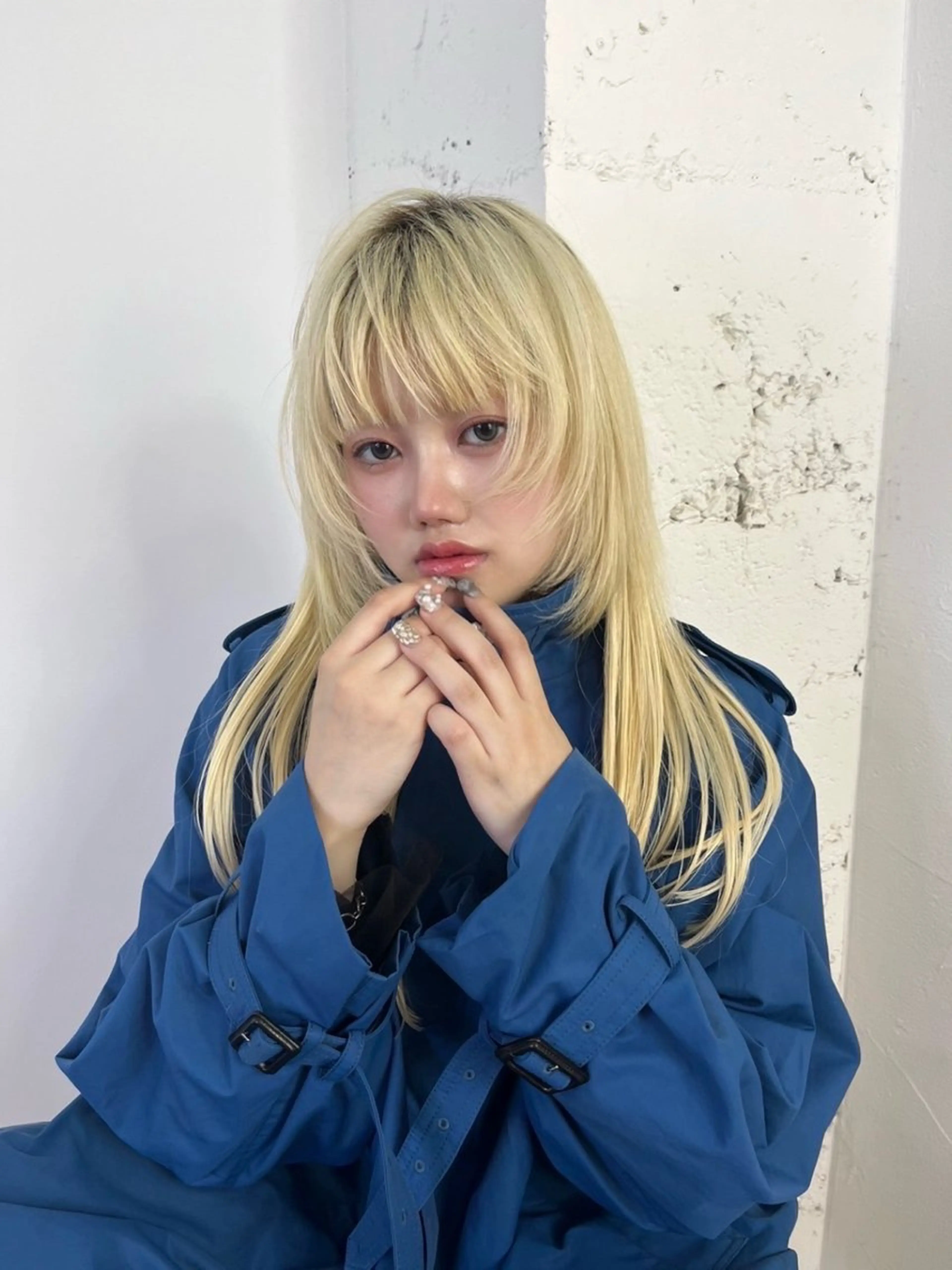 ロング 顔まわりレイヤー 顔周りカット レイヤーカット ALBUM SHINJUKU所属・フカミ マナカのヘアスタイル