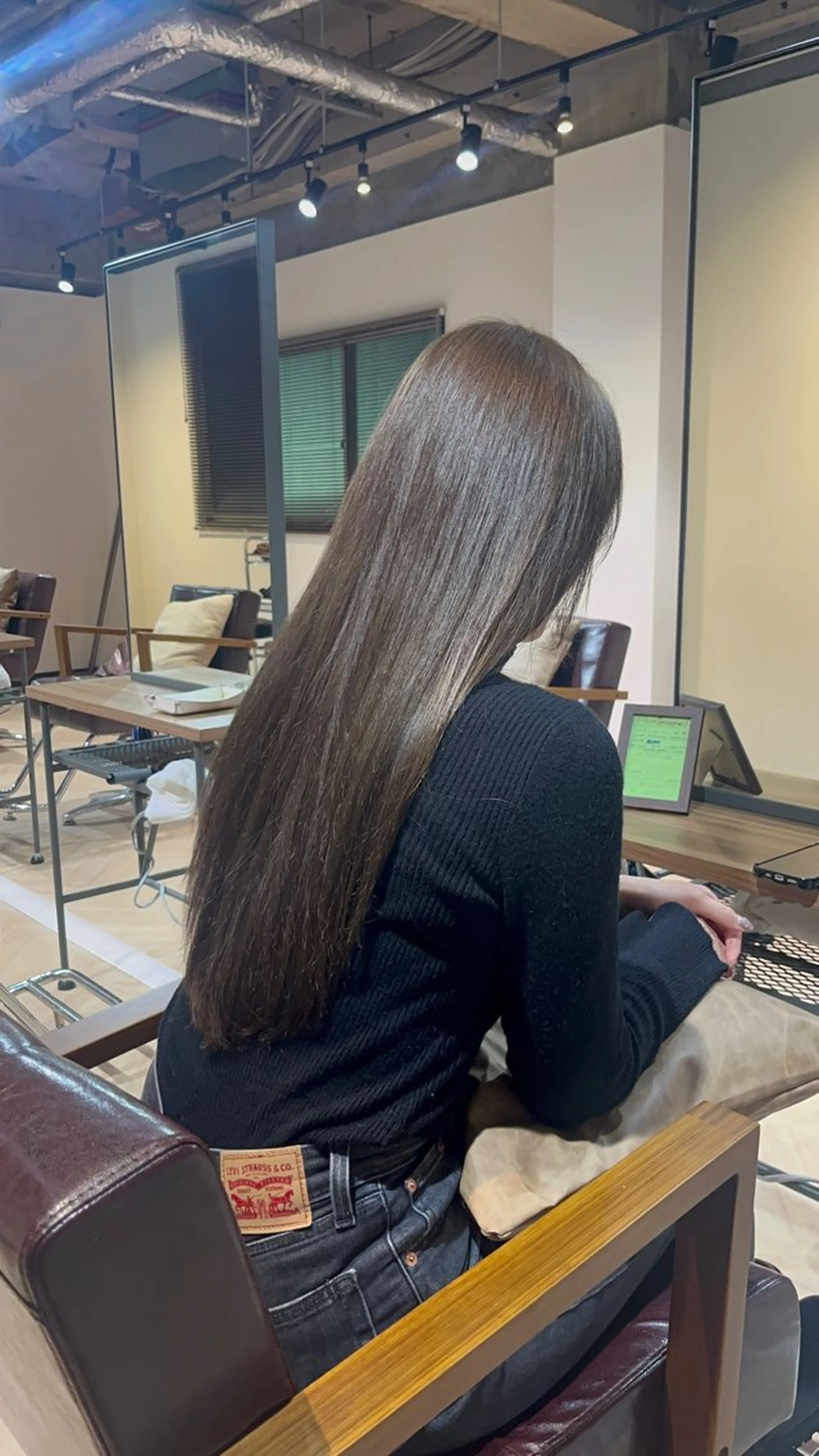 カラー BROOK.ブルック所属・奥野 涼香のヘアスタイル