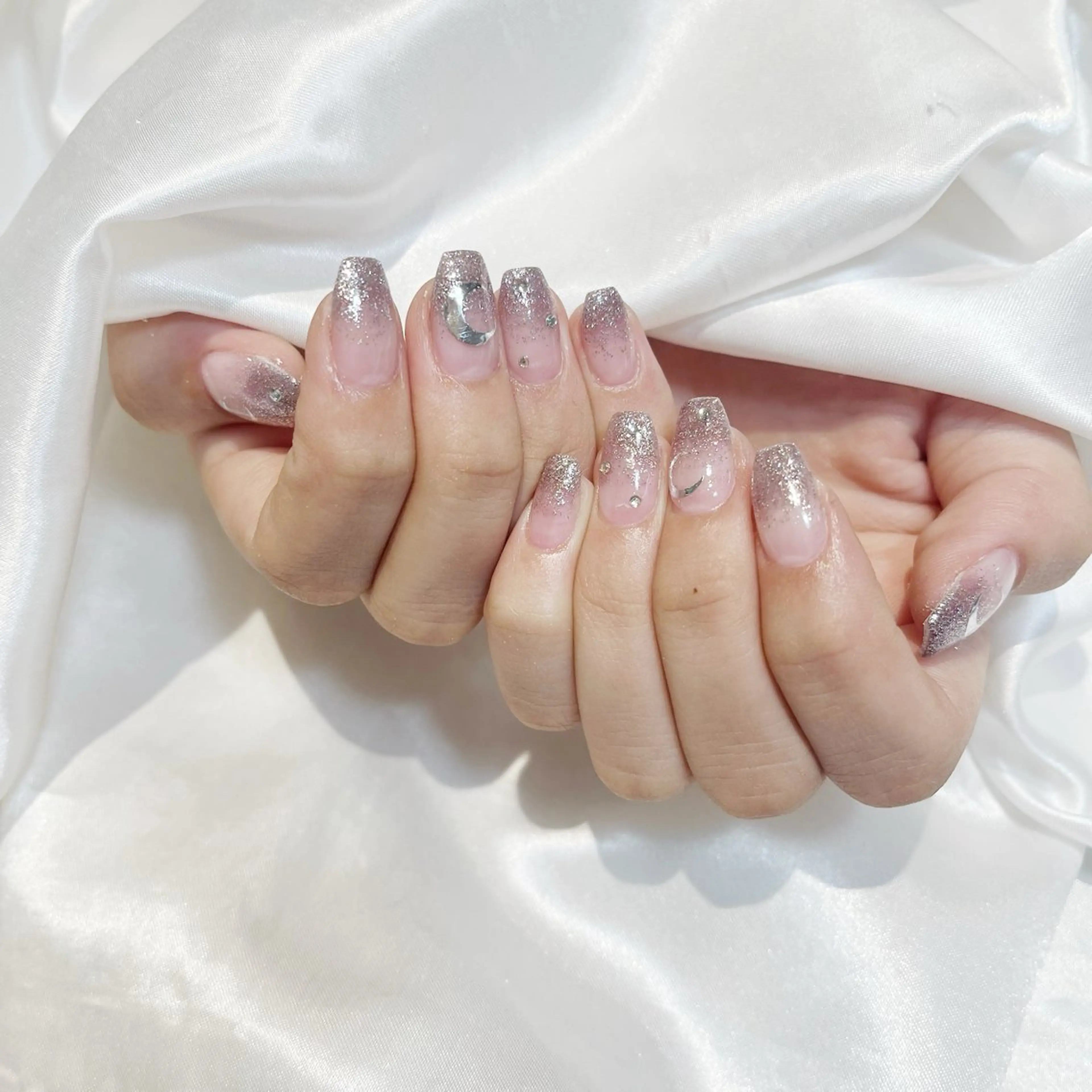 ネイル WISTERIA aisaのネイルデザイン