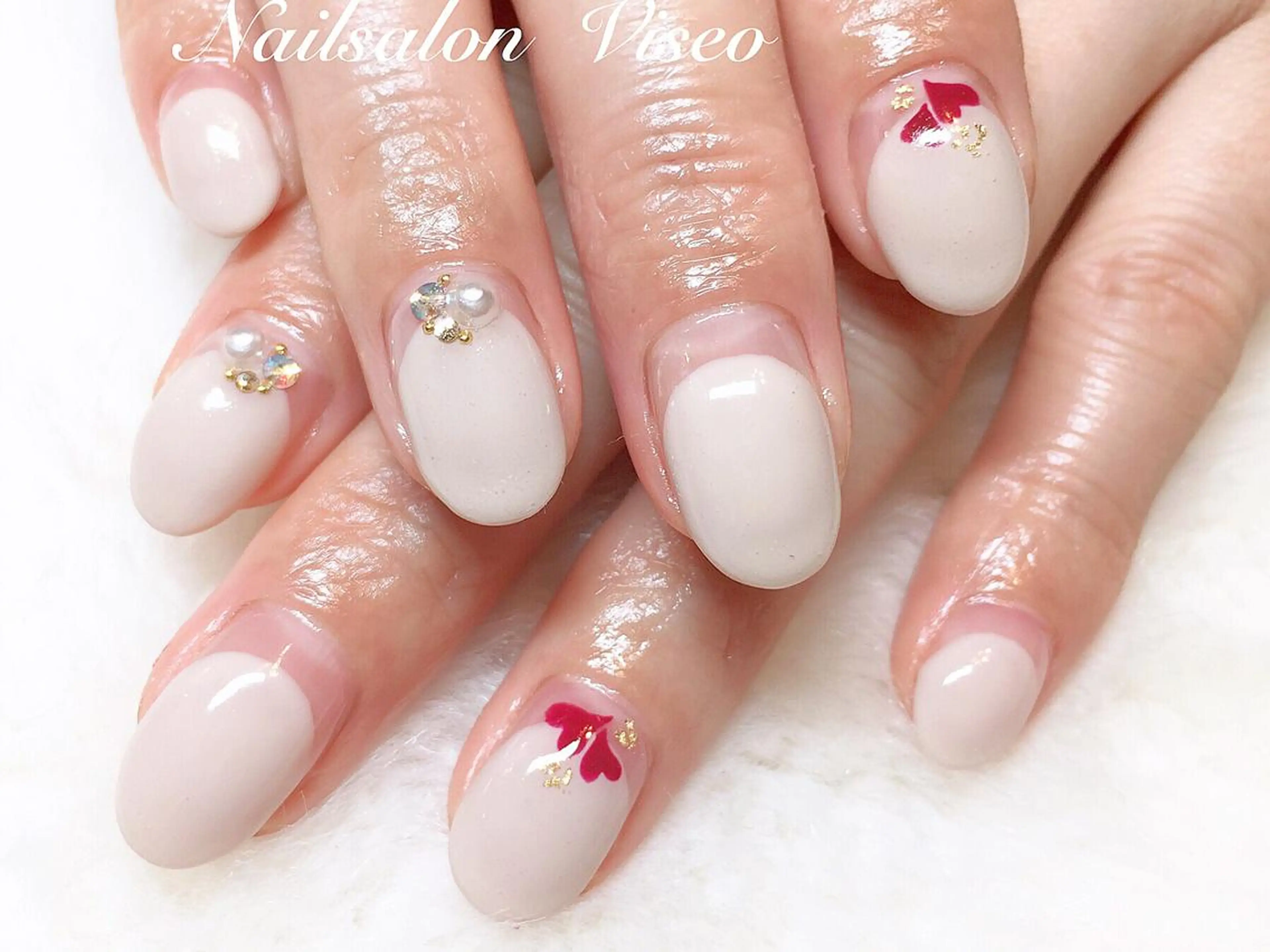 ネイル Viseo《6週間 長持ちパラジェル》のネイルデザイン