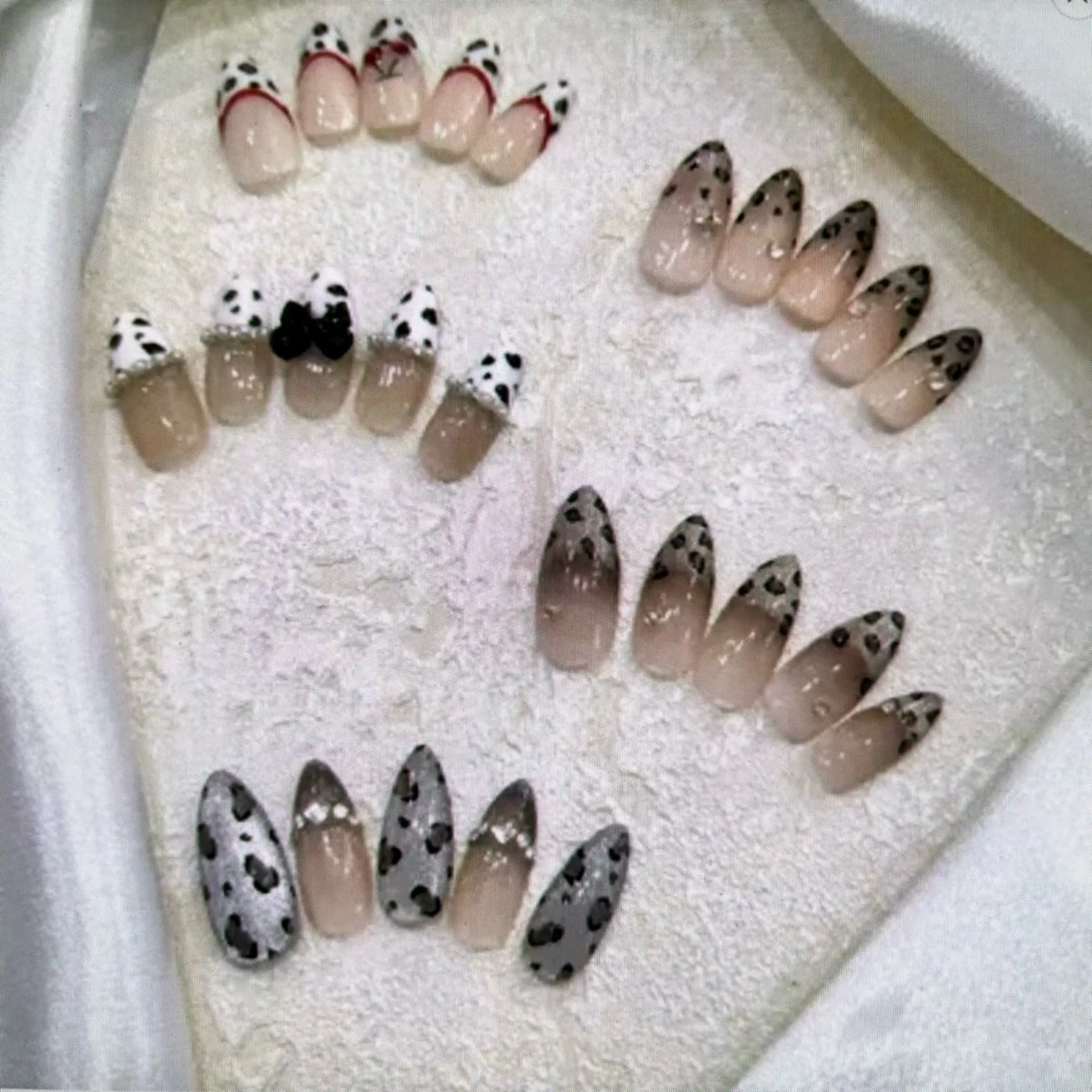 ネイル ハンドネイル H3 Nail Tsuki🦋💙のネイルデザイン