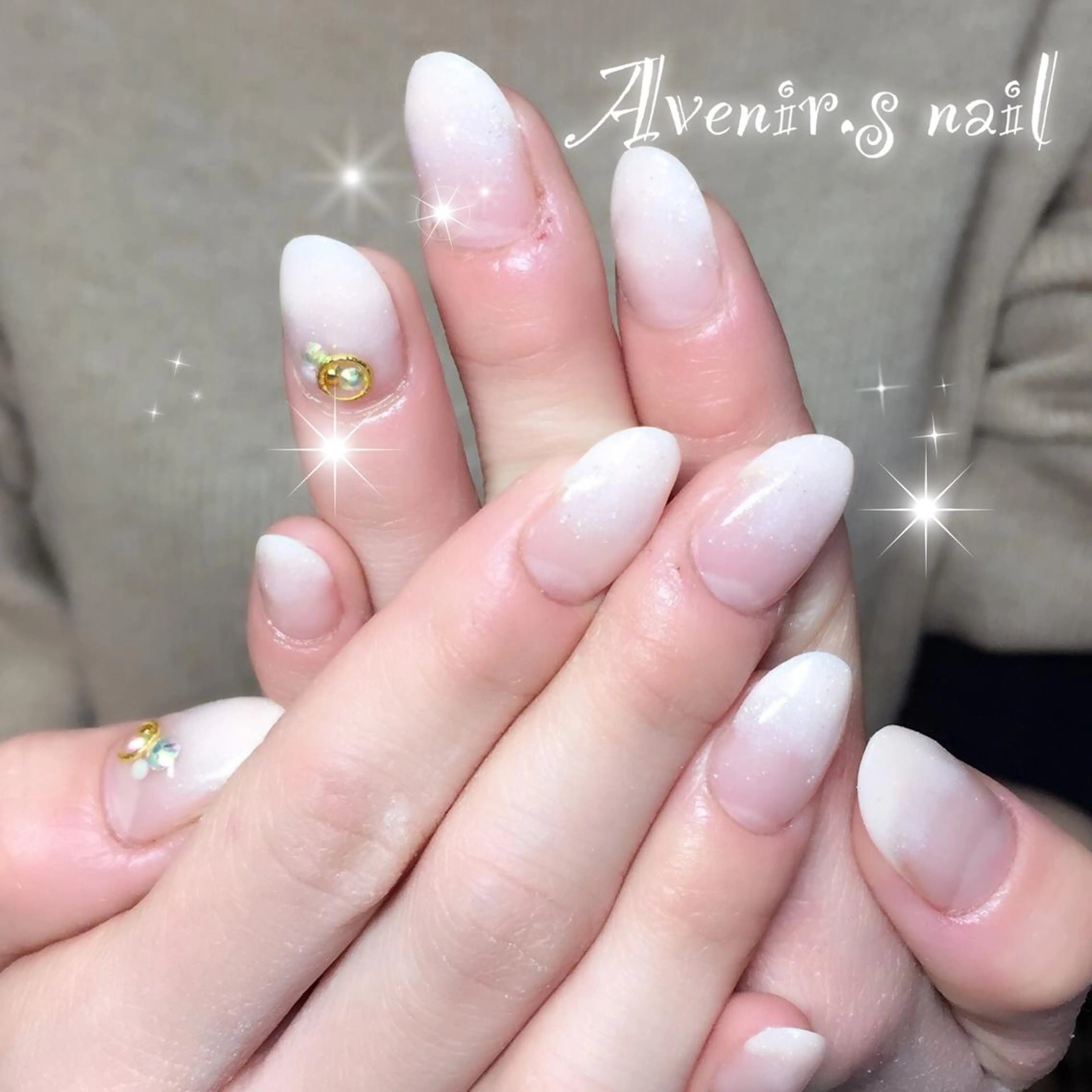 ネイル グラデーション スカルプネイル Home Salon Avenir.のネイルデザイン