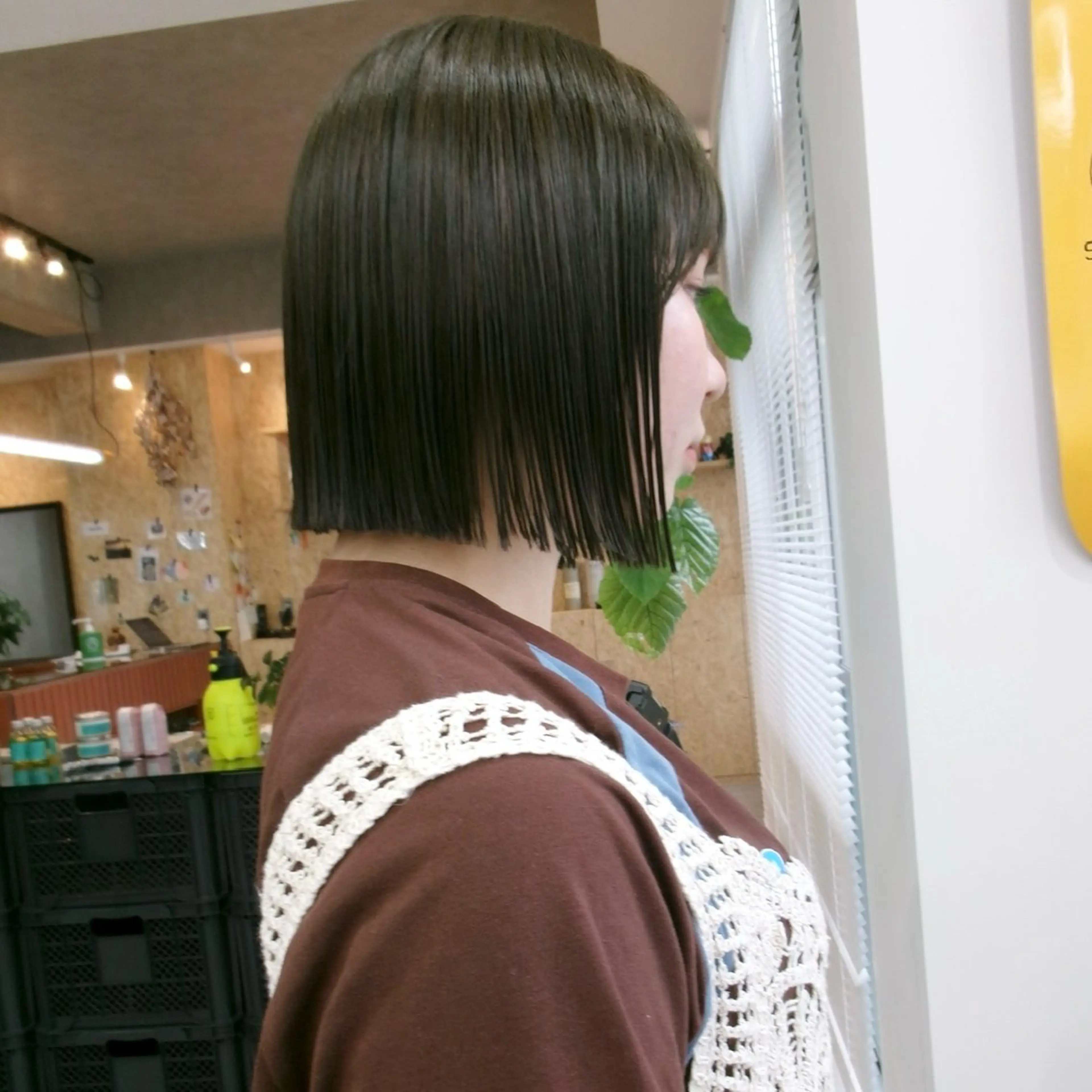 ミディアム 切りっぱなしボブ ボブ カット ヘッドスパ arisa/暖色 /伏見/レイヤーのヘアスタイル