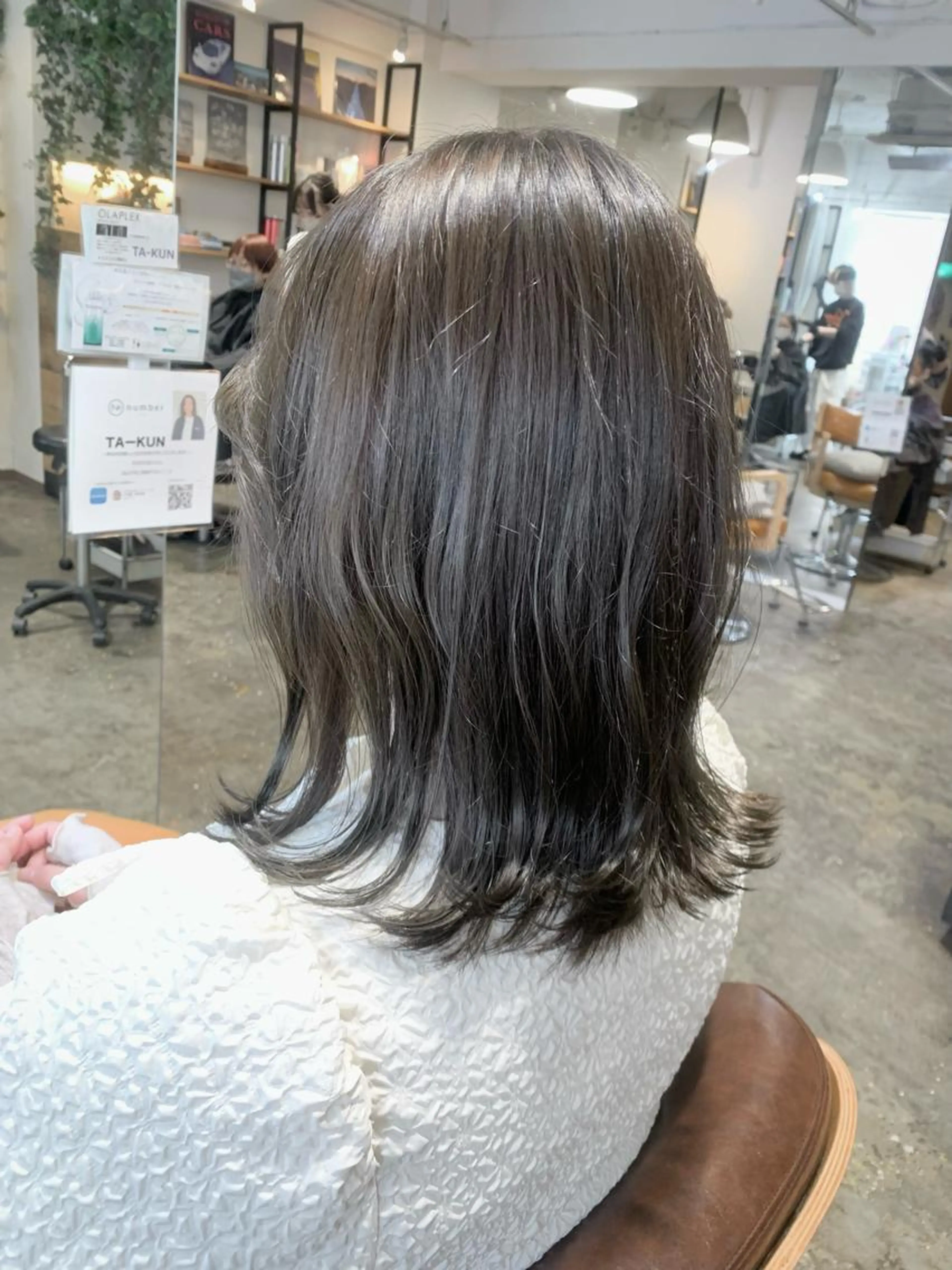 カット、カラー+ケラスターゼTRヘッドスパの写真