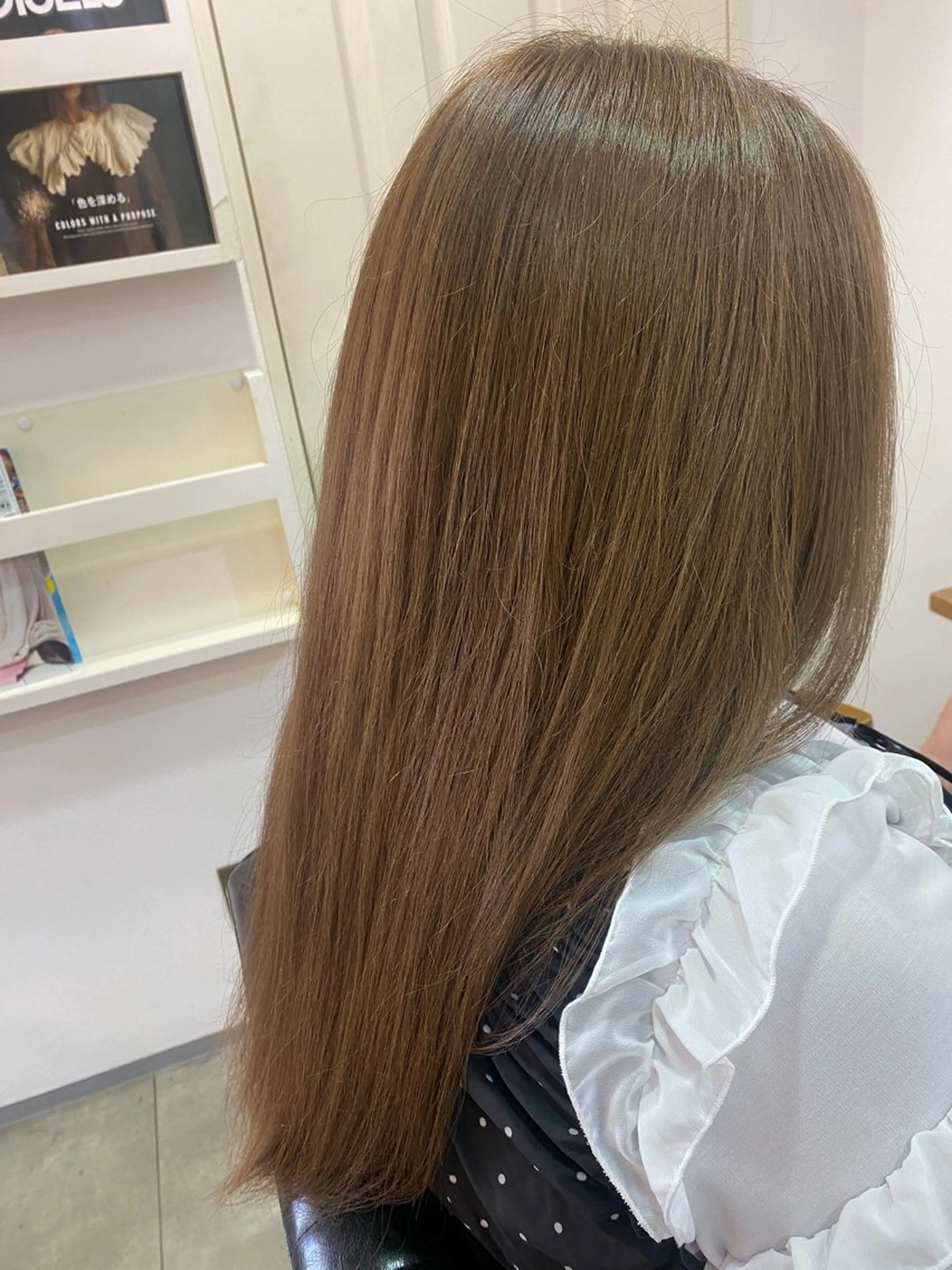 ロング カラー ベージュカラー ヘーゼル ヘアカラー トリートメント maya マヤのヘアスタイル