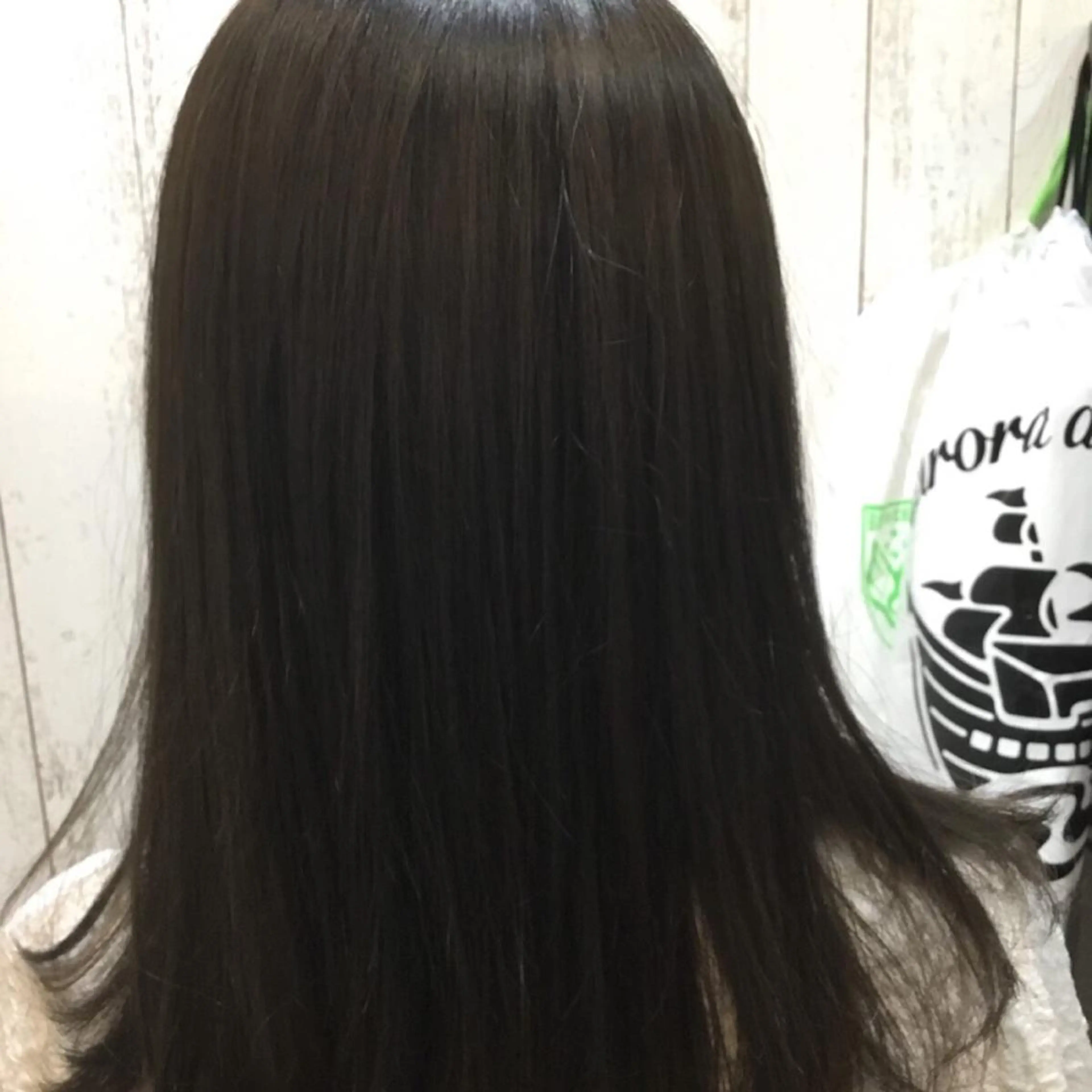 ミディアム カラー embrace エンブレイスのヘアスタイル