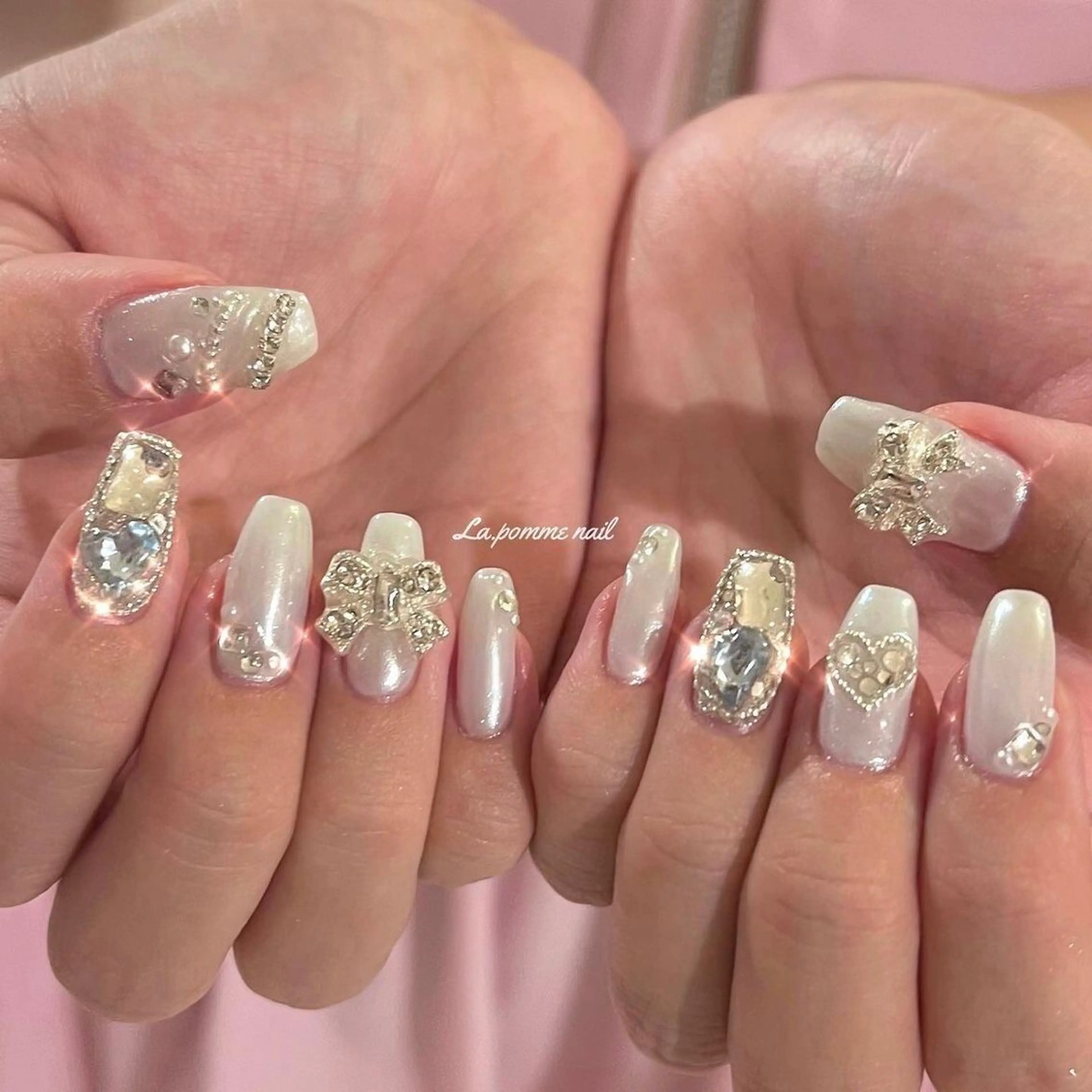ネイル グラデーション ラメ(グリッター) マグネットネイル ミラーネイル ニュアンスネイル ハンドネイル Lumi de nailsのネイルデザイン