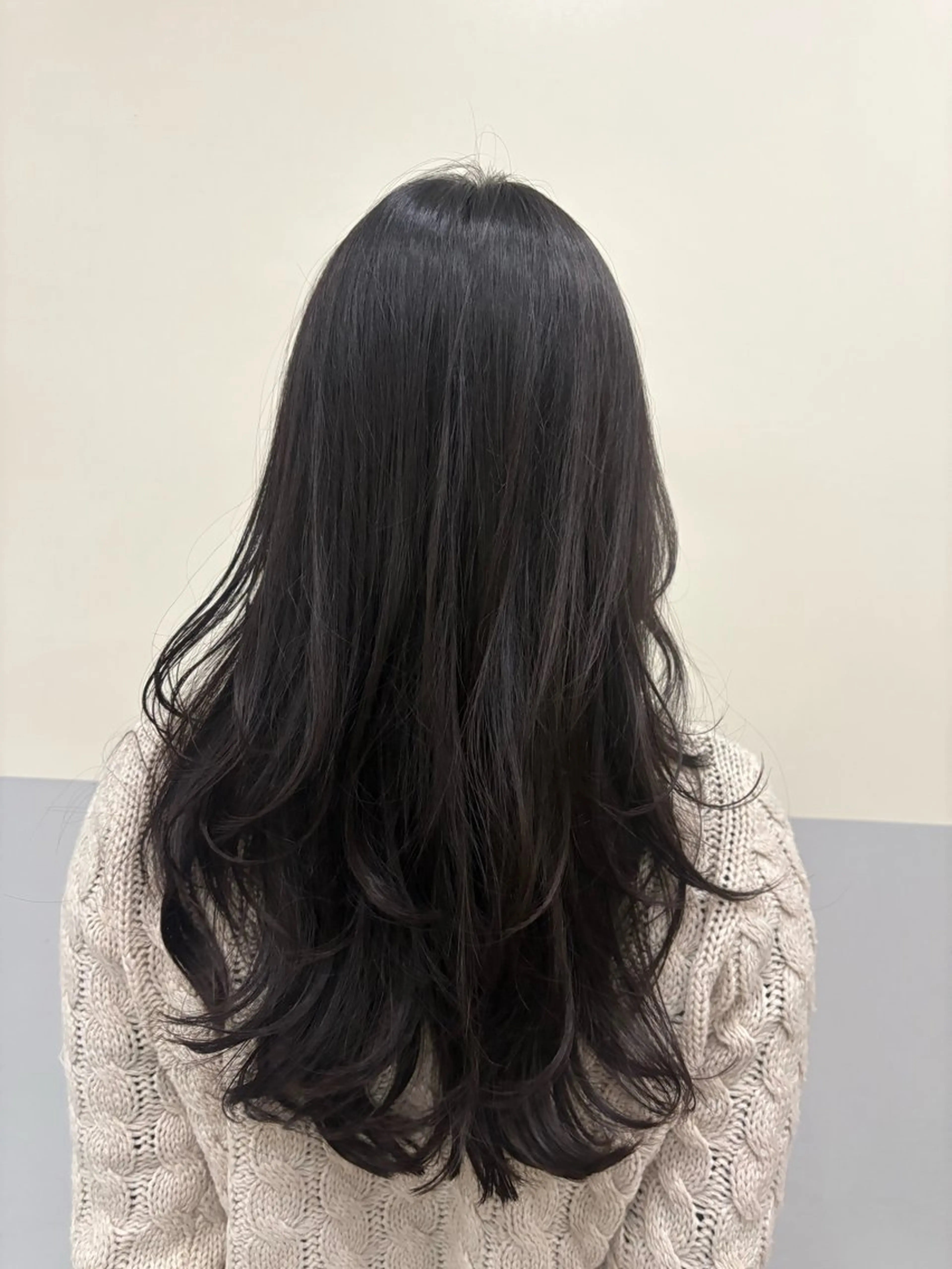 ロング レイヤーカット 鈴木 美由華/透明感カラーのヘアスタイル