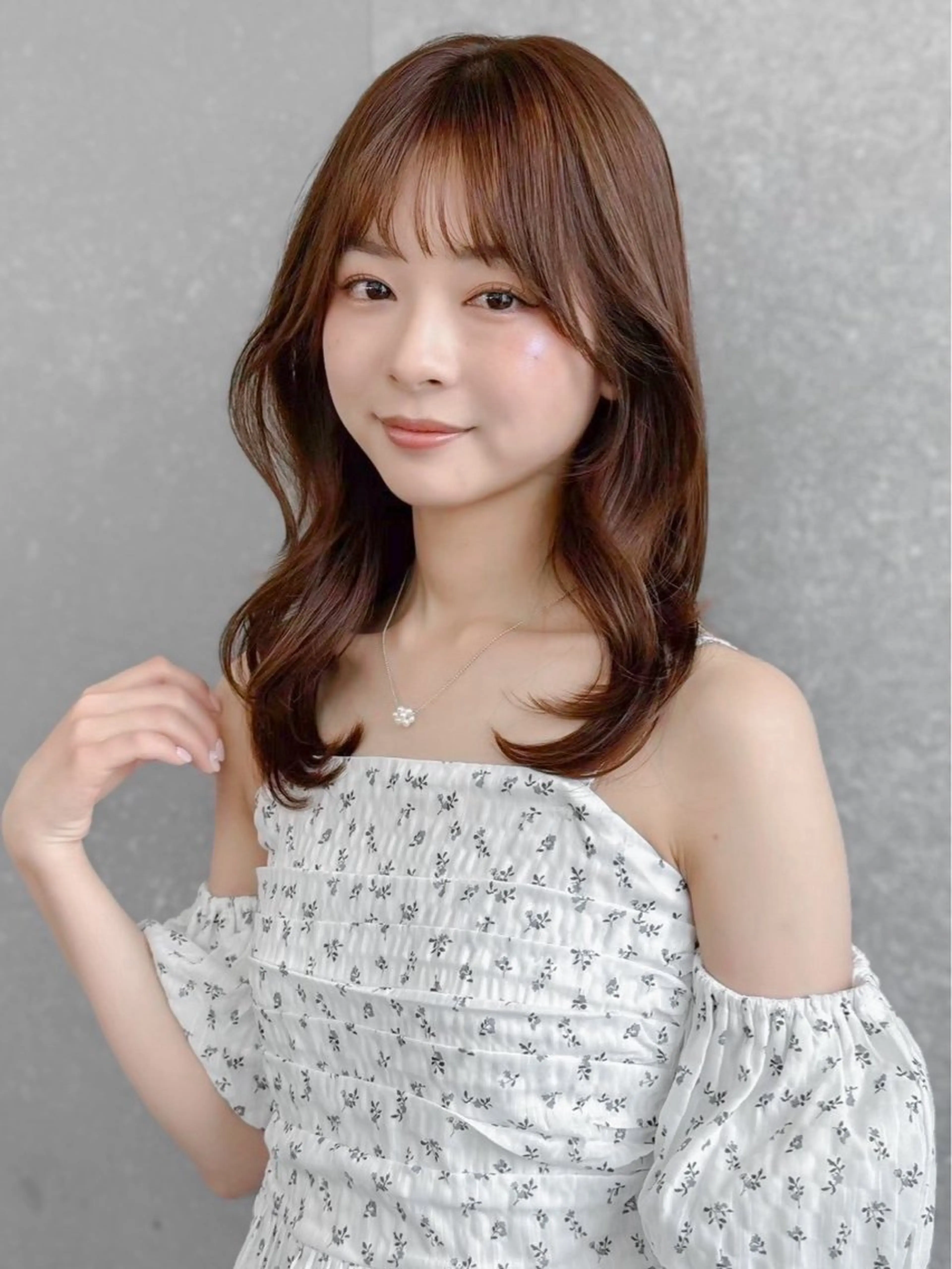 ミディアム ミディアムレイヤー レイヤーカット カット ヘアカラー トリートメント 失敗しないレイヤー/ 顔まわり☀️しゅうとのヘアスタイル