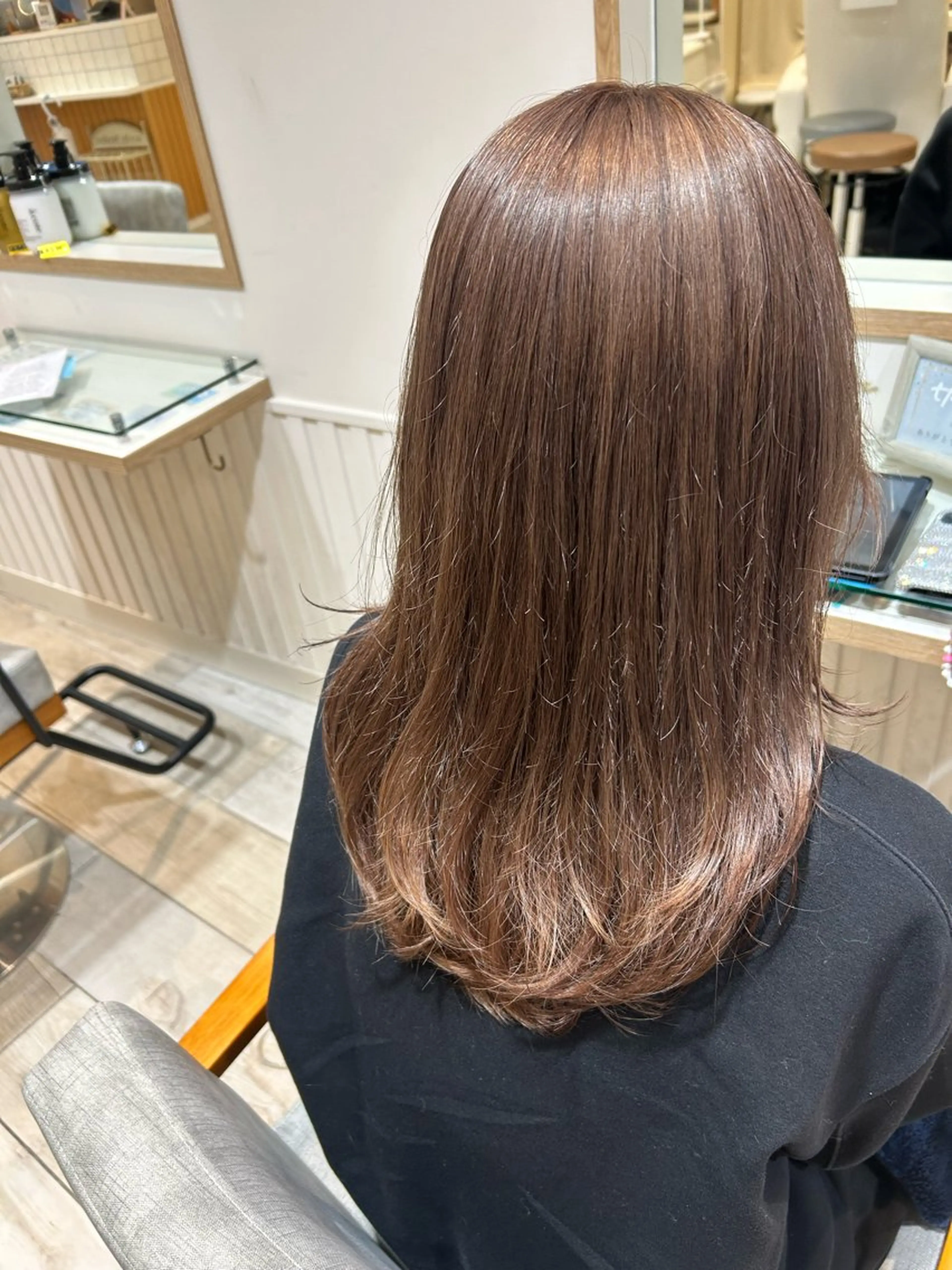 セミロング 大川 夏実のヘアスタイル