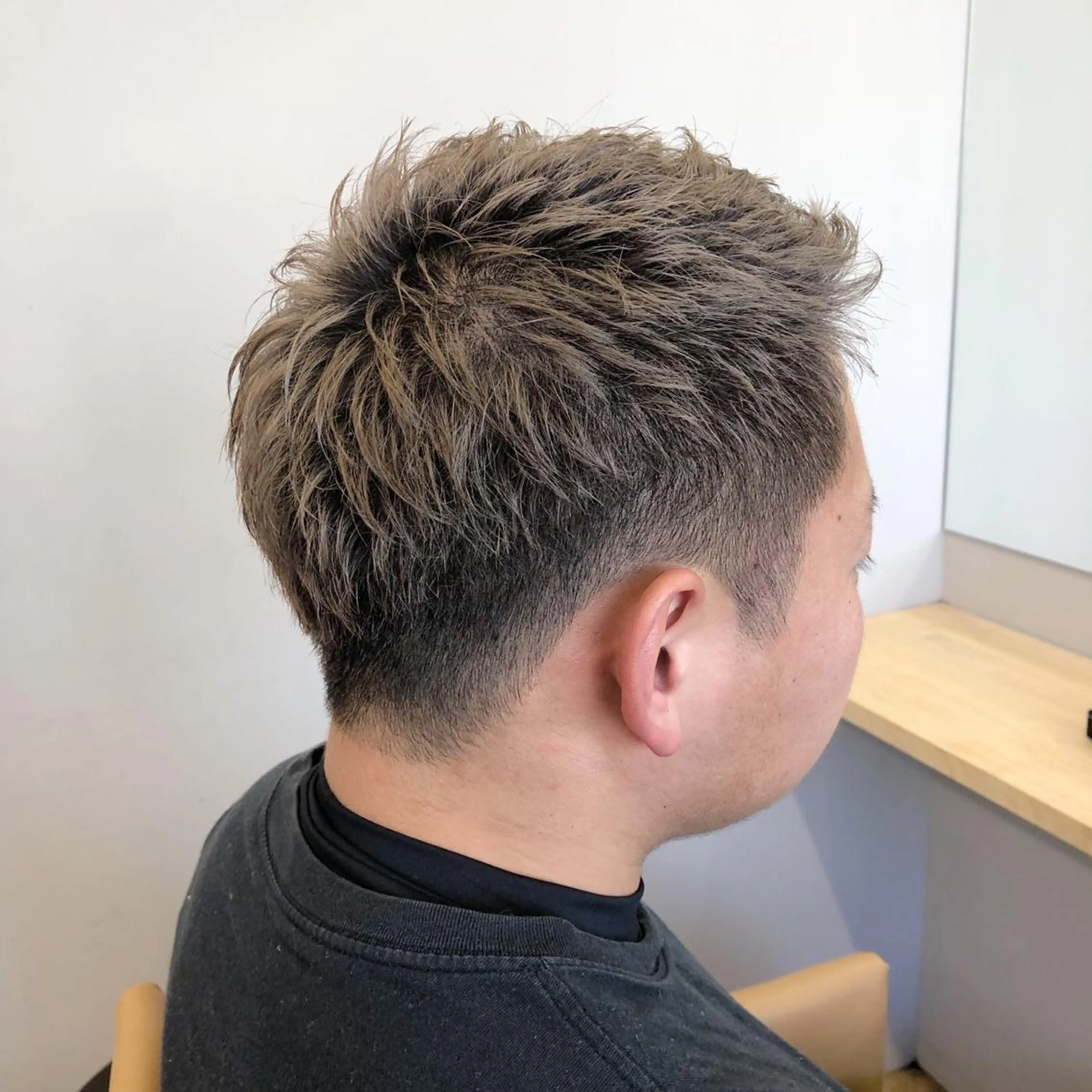ショート カット ヘアカラー トリートメント 関 京磨のヘアスタイル
