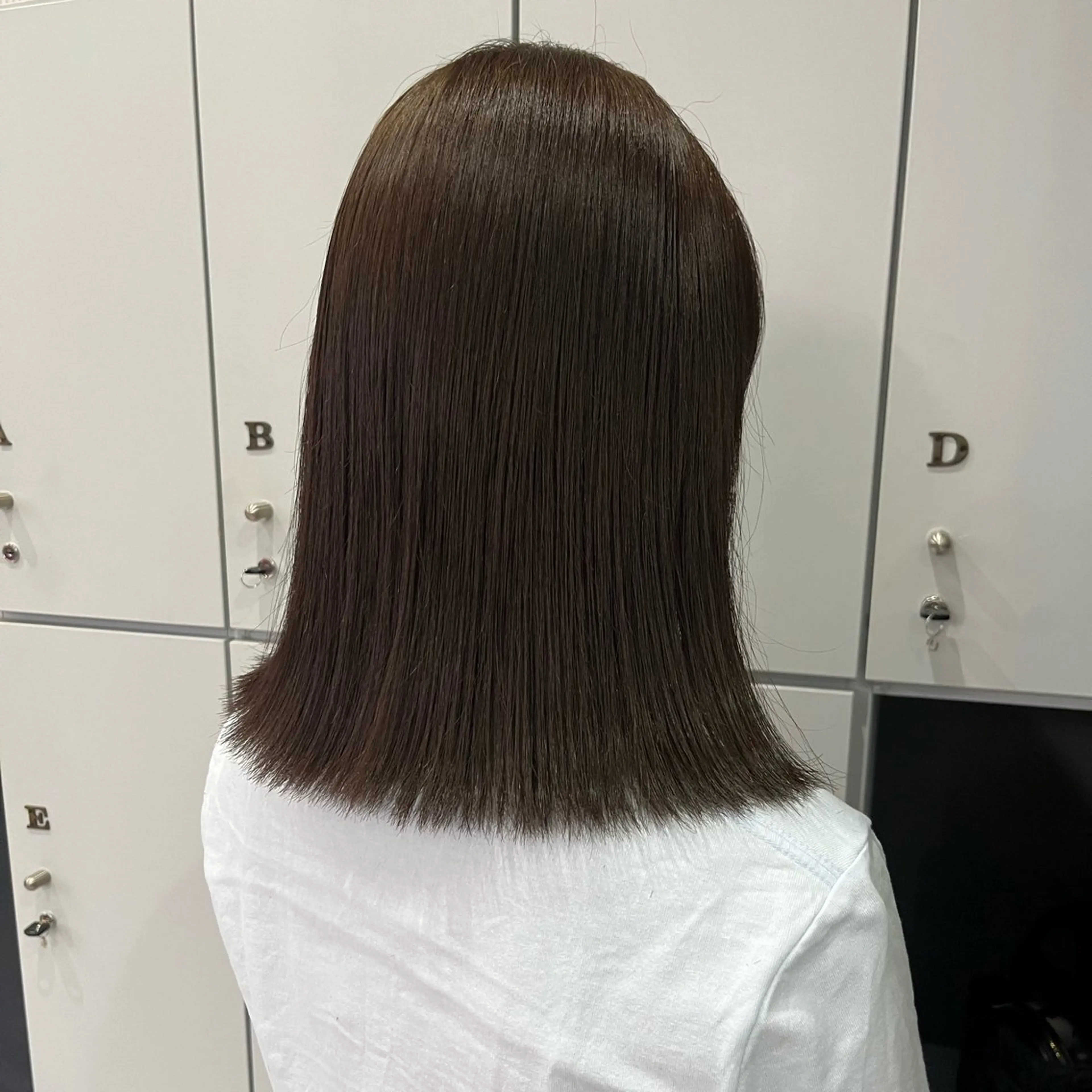 ミディアム カラー 透明感カラー グレージュ オリーブグレージュ オリーブグレー カット ヘアカラー sato mizukiのヘアスタイル