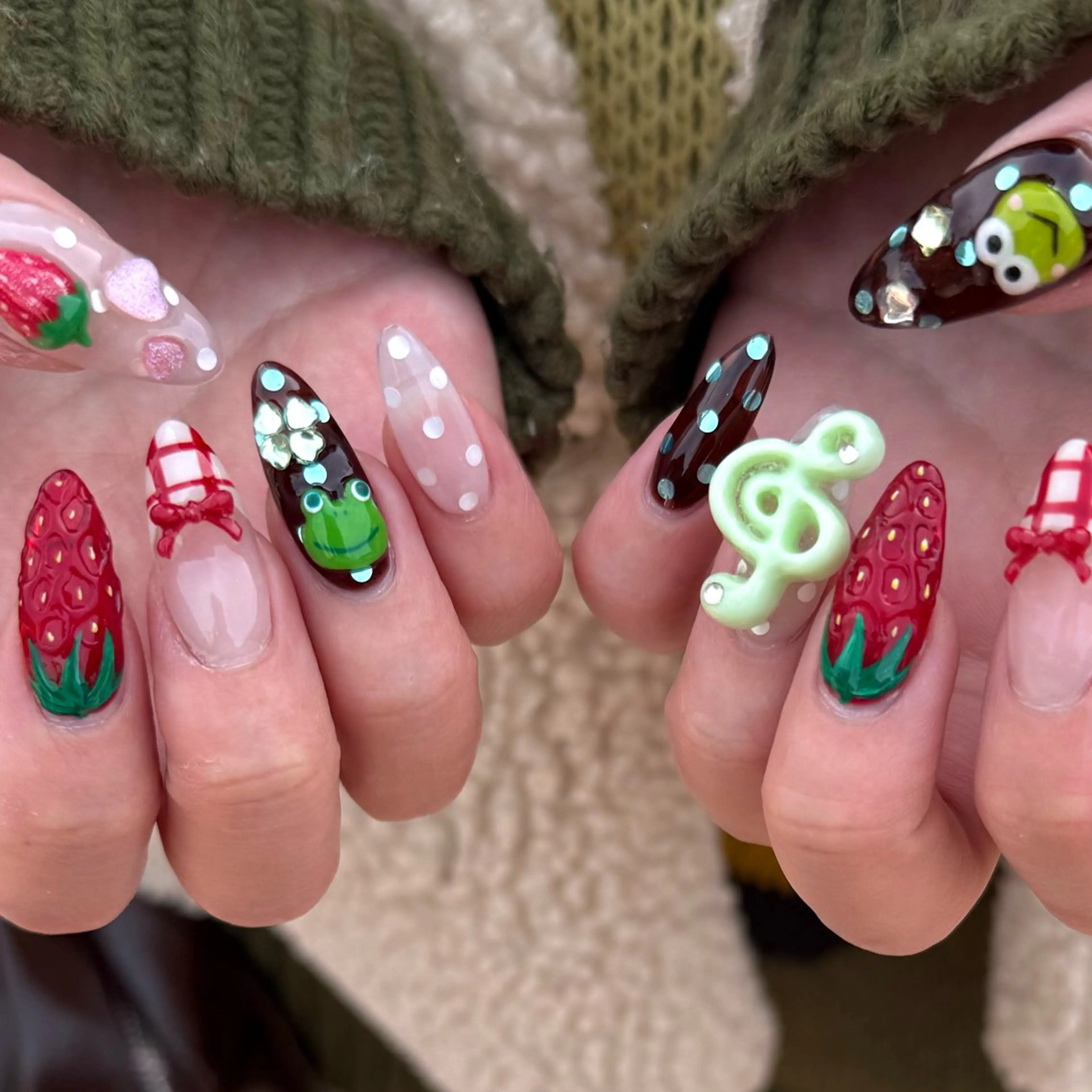 ネイル ドット ガーリー Ray nail natsu🎀のネイルデザイン