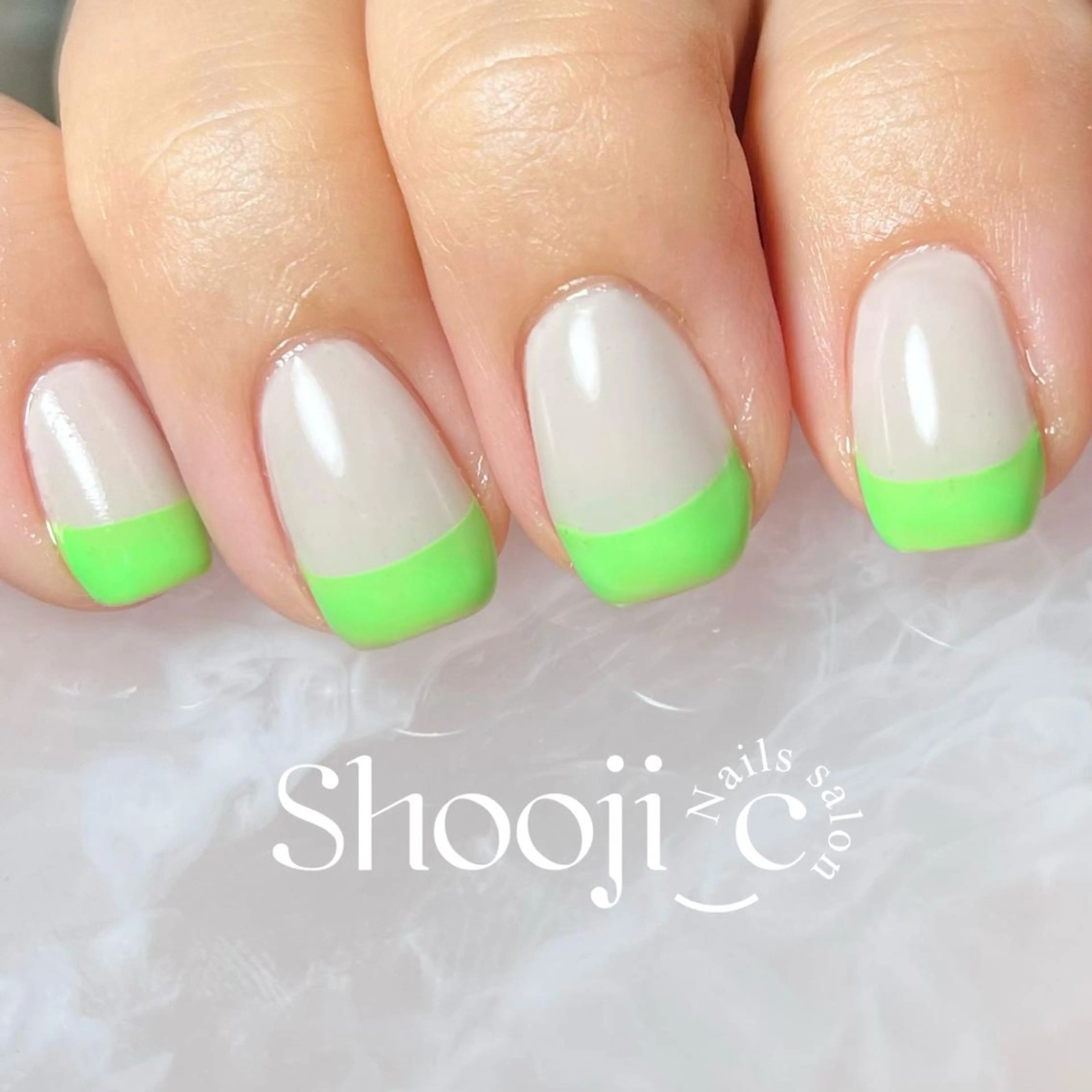 ネイル フレンチネイル グリーン ワンカラーネイル シンプルネイル Shooji_c Nail salon所属・Shooji_c Nail salonのネイルデザイン
