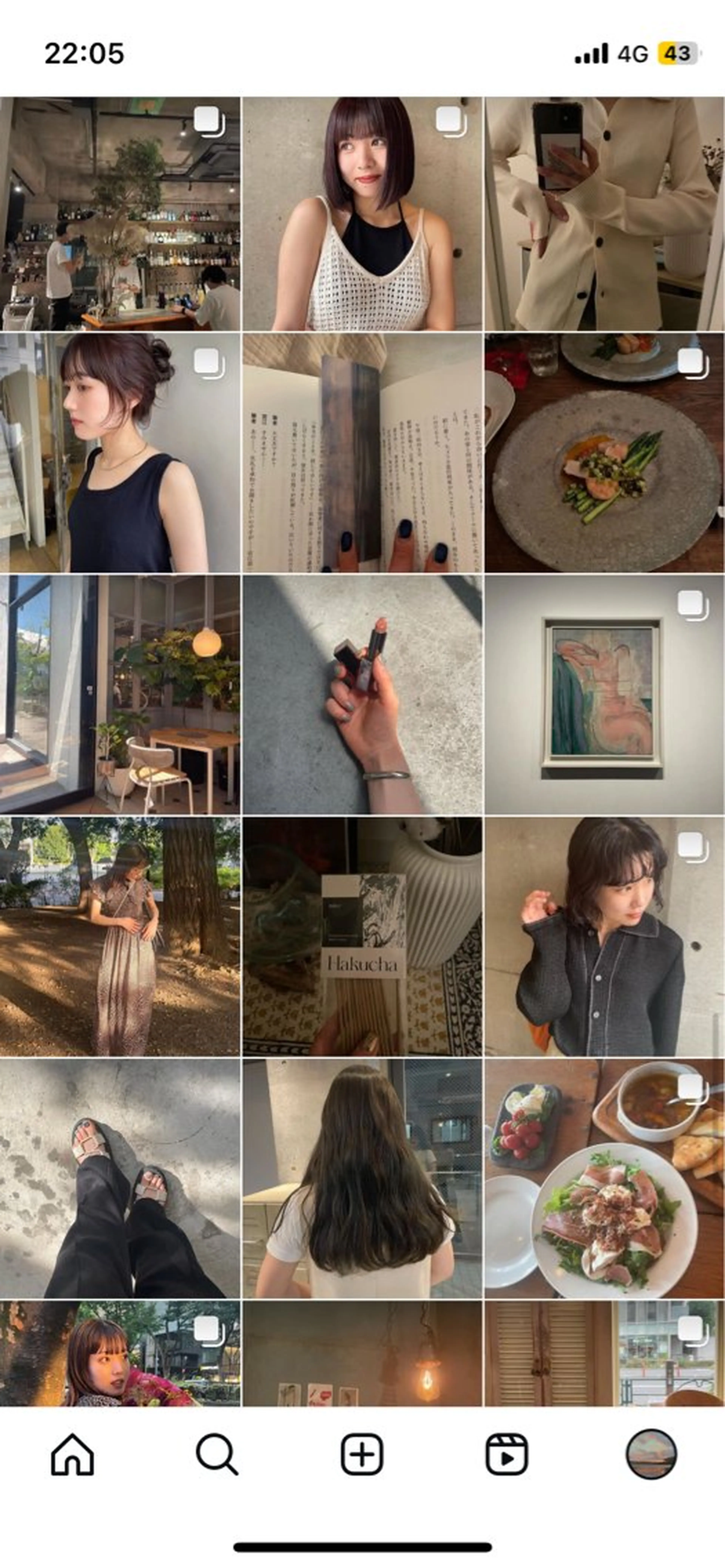 カラー maina/透明感 ベージュ/ブラウンのヘアスタイル