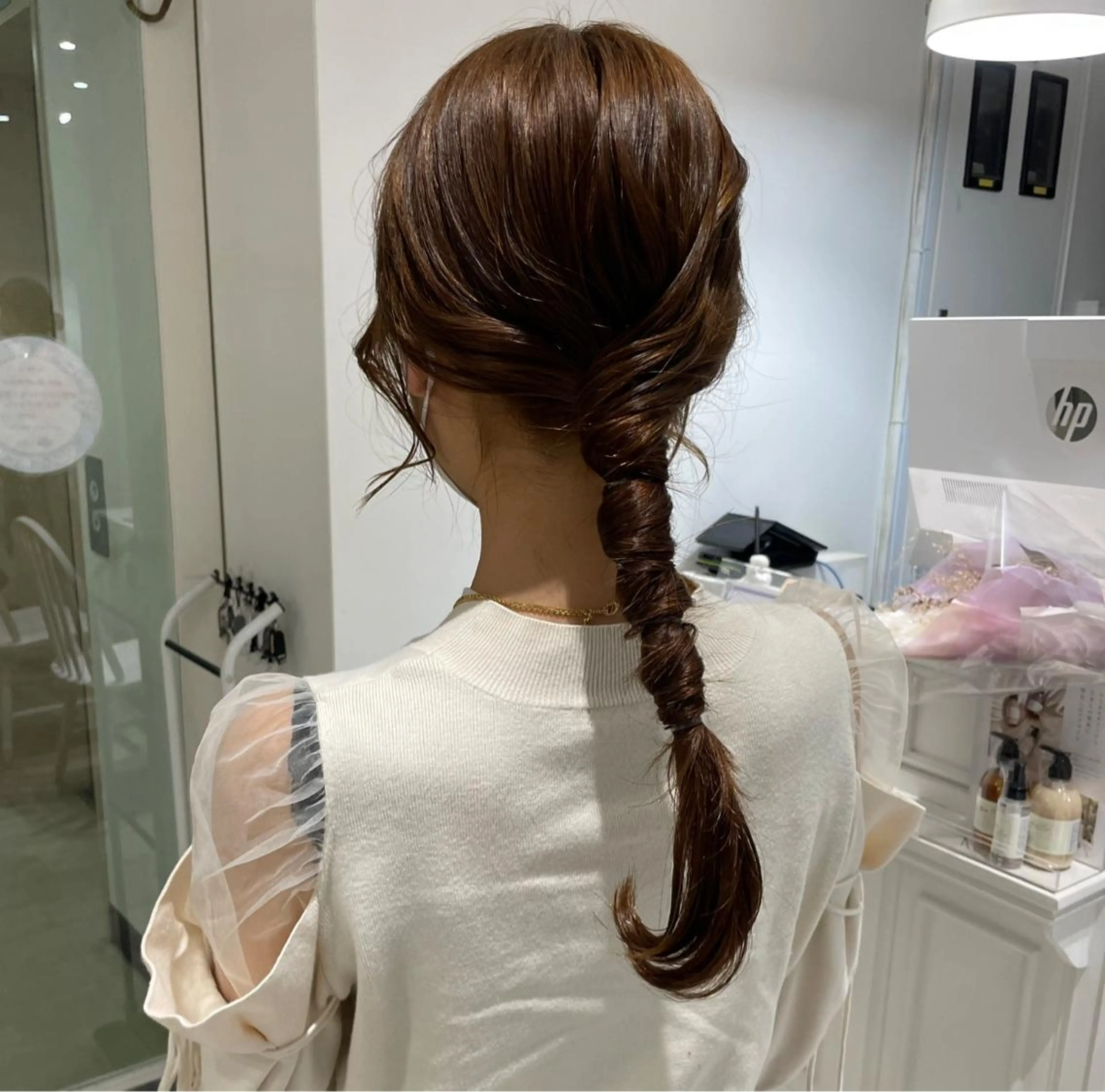 ロング カラー ヘアアレンジ お団子ヘア ツインテール 結婚式・ブライダル ハイトーンカラー 三つ編み ヘアアレンジ/ 暖色🩵hazukiのヘアスタイル