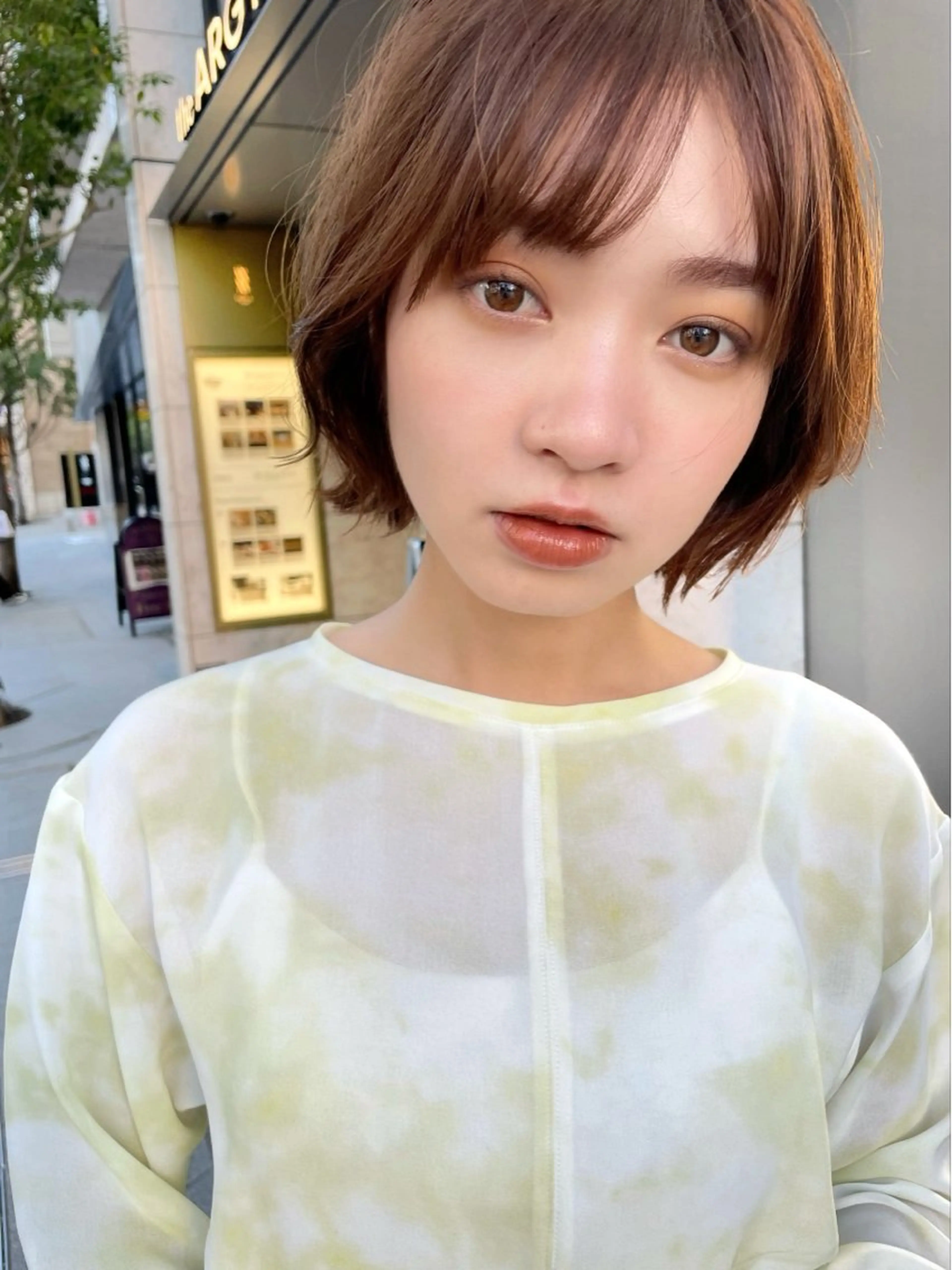 ショート カラー 切りっぱなしボブ ボブレイヤー ボブ くびれヘア 顔まわりレイヤー カット ヘアカラー 結べるレイヤーボブ くびれLady表参道のヘアスタイル