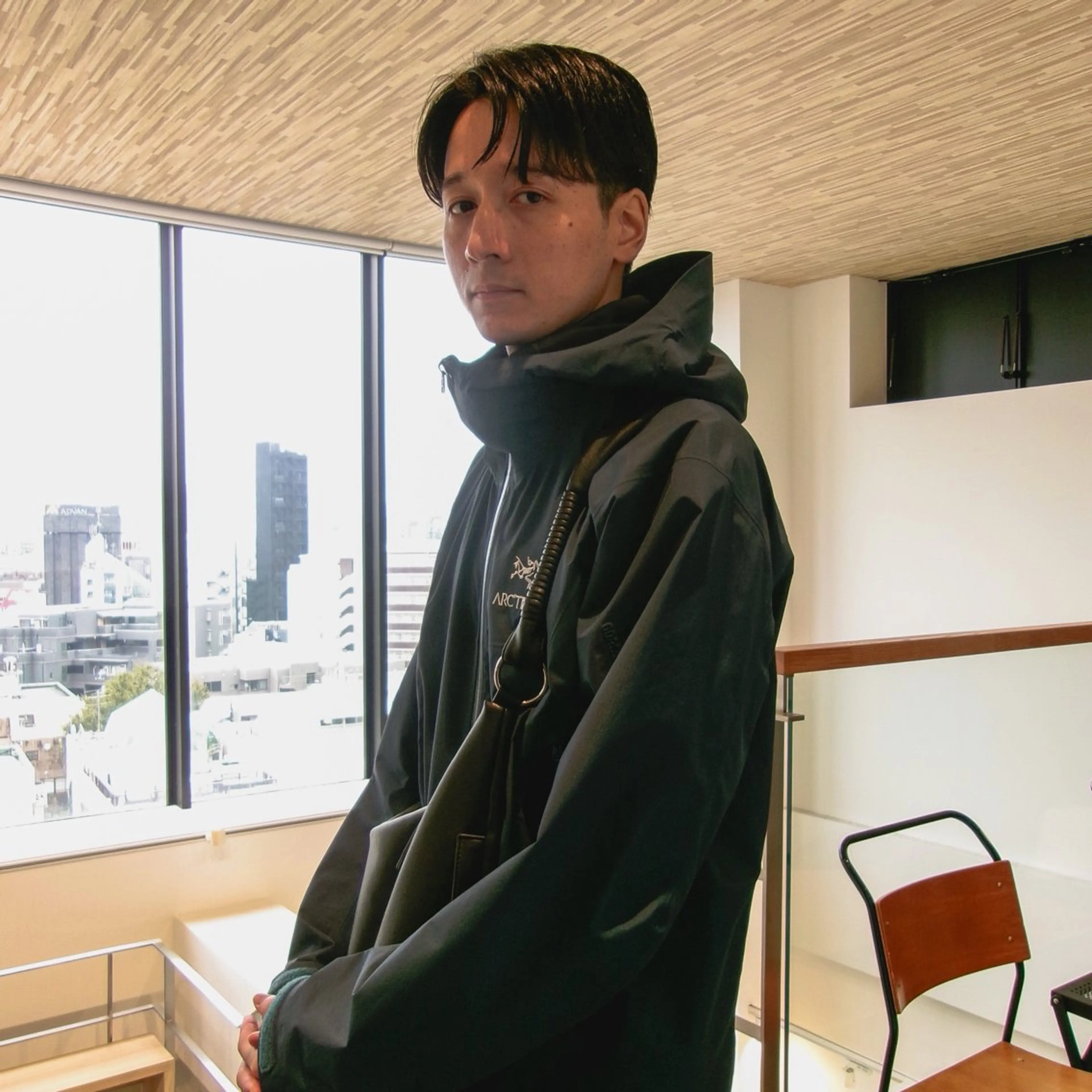 ショート メンズ センターパート カット ヘアセット 原宿↔︎浦和 美容師 折笠 亮のヘアスタイル