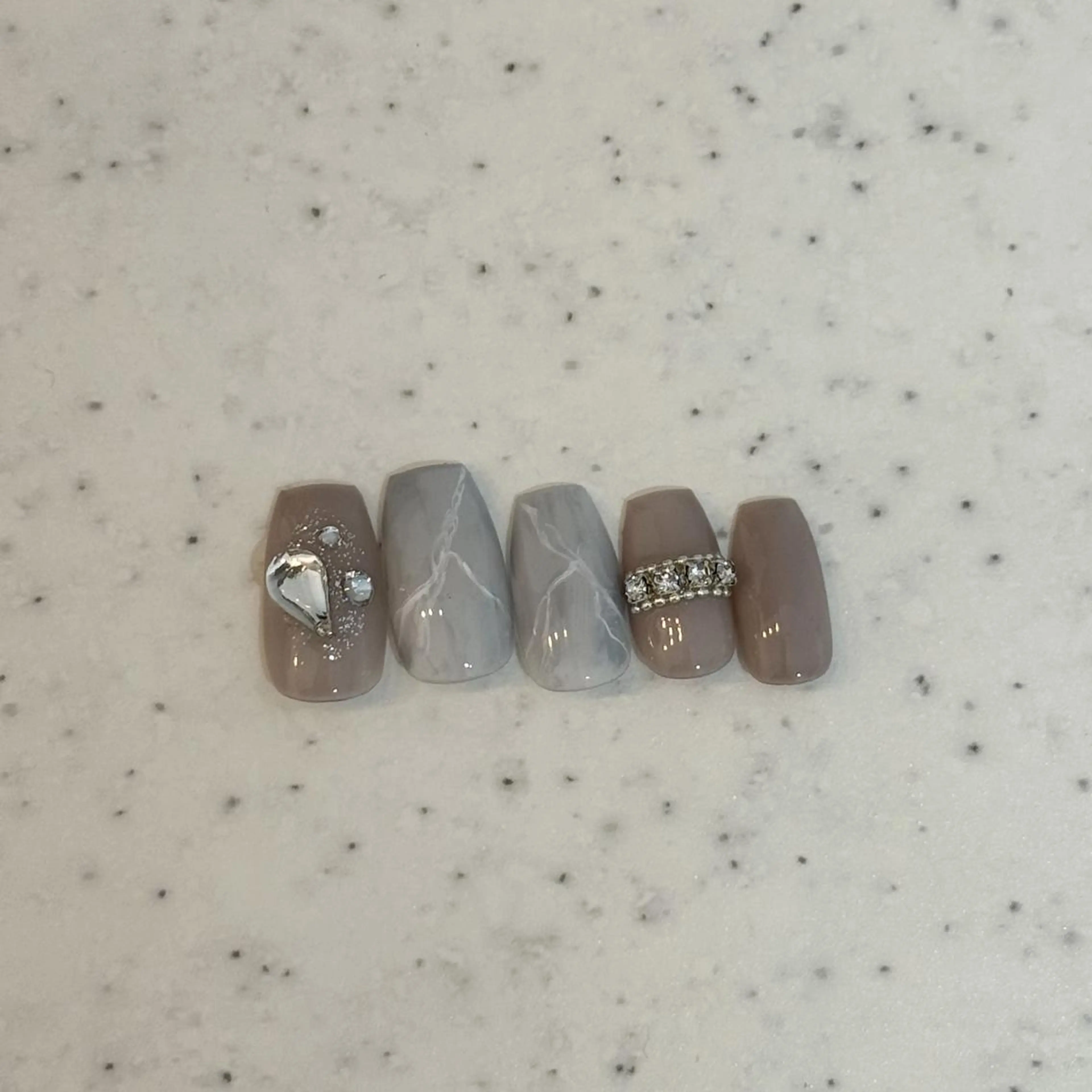 ネイル Chisato チサトのネイルデザイン