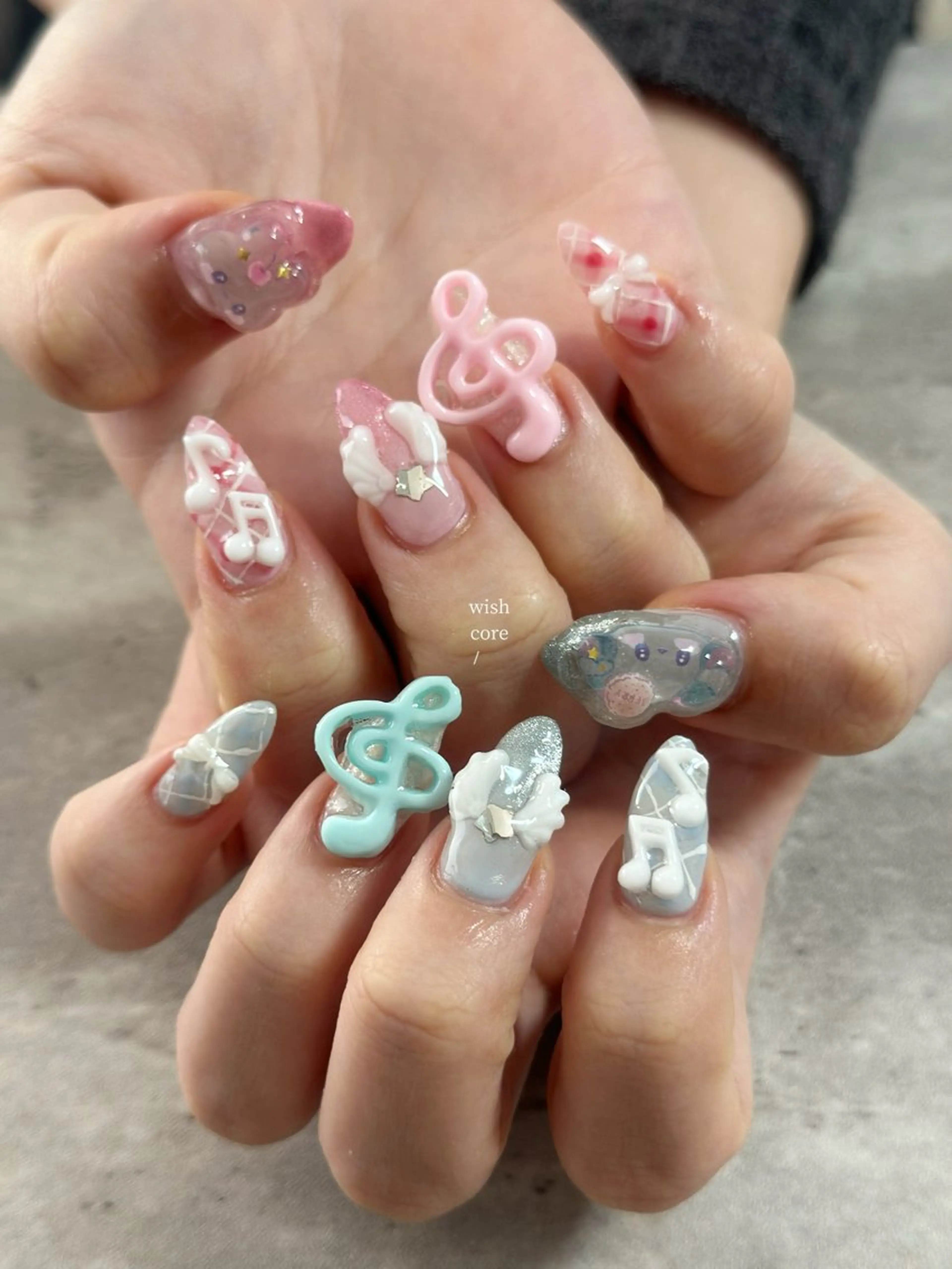 ネイル ハンドネイル One's Nail Roomのネイルデザイン