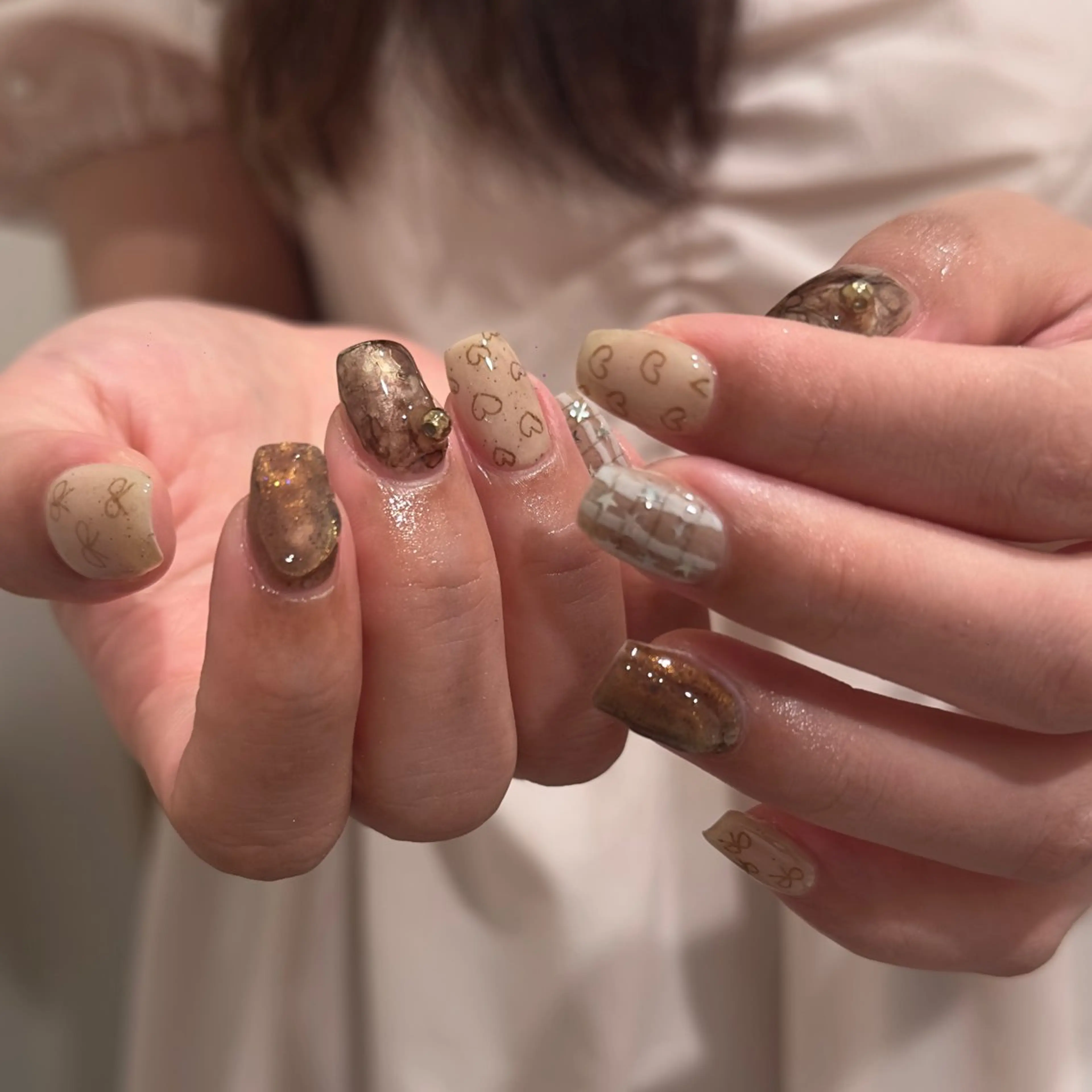 ネイル ハンドネイル 🎀 Hiyubi._.nail 🫧所属・🎀フェイ フェイ🫧💗のネイルデザイン