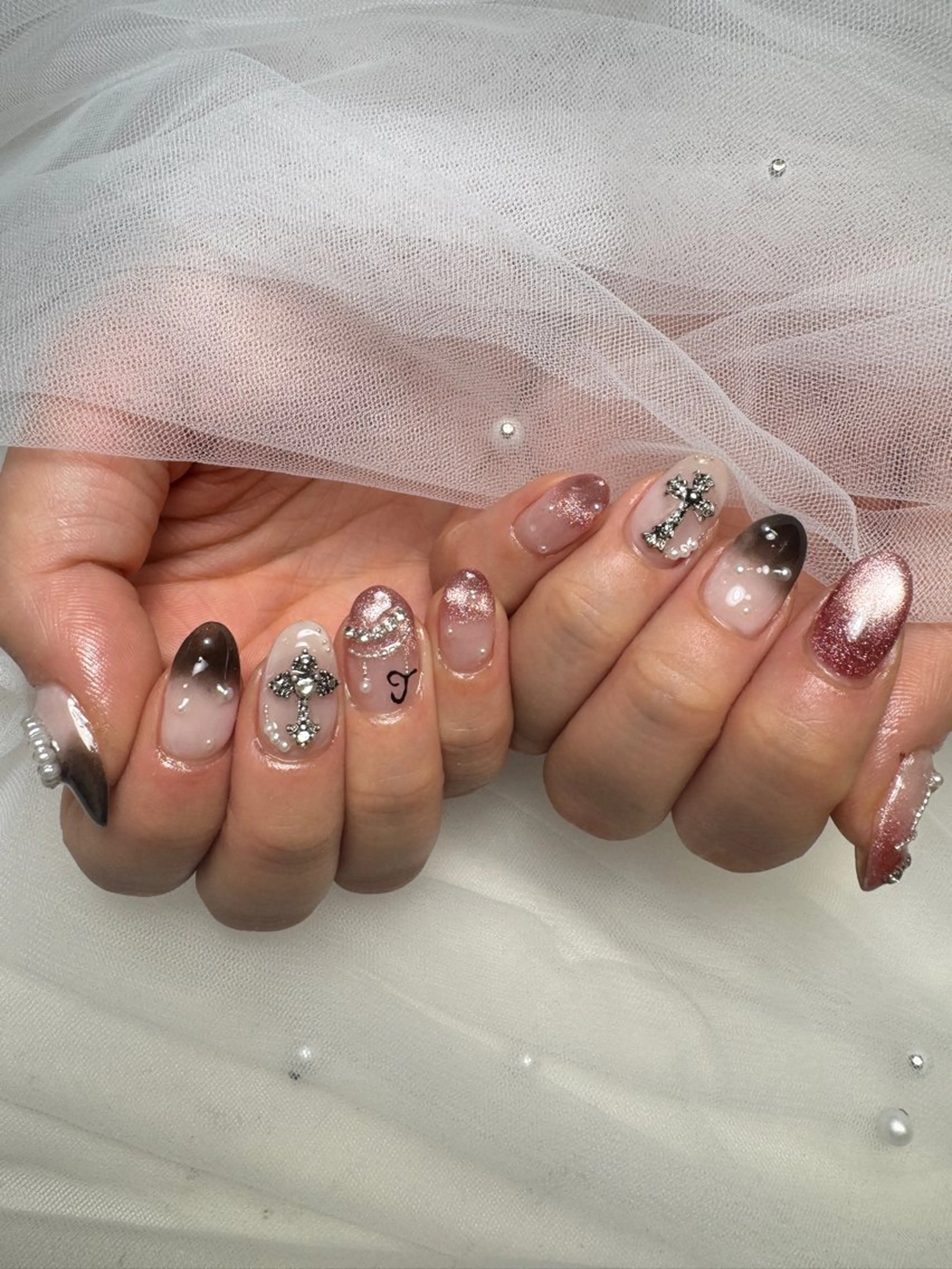 ネイル キラキラネイル 韓国ネイル 持ち込み ワンホンネイル ハンドネイル Queeens nailのネイルデザイン