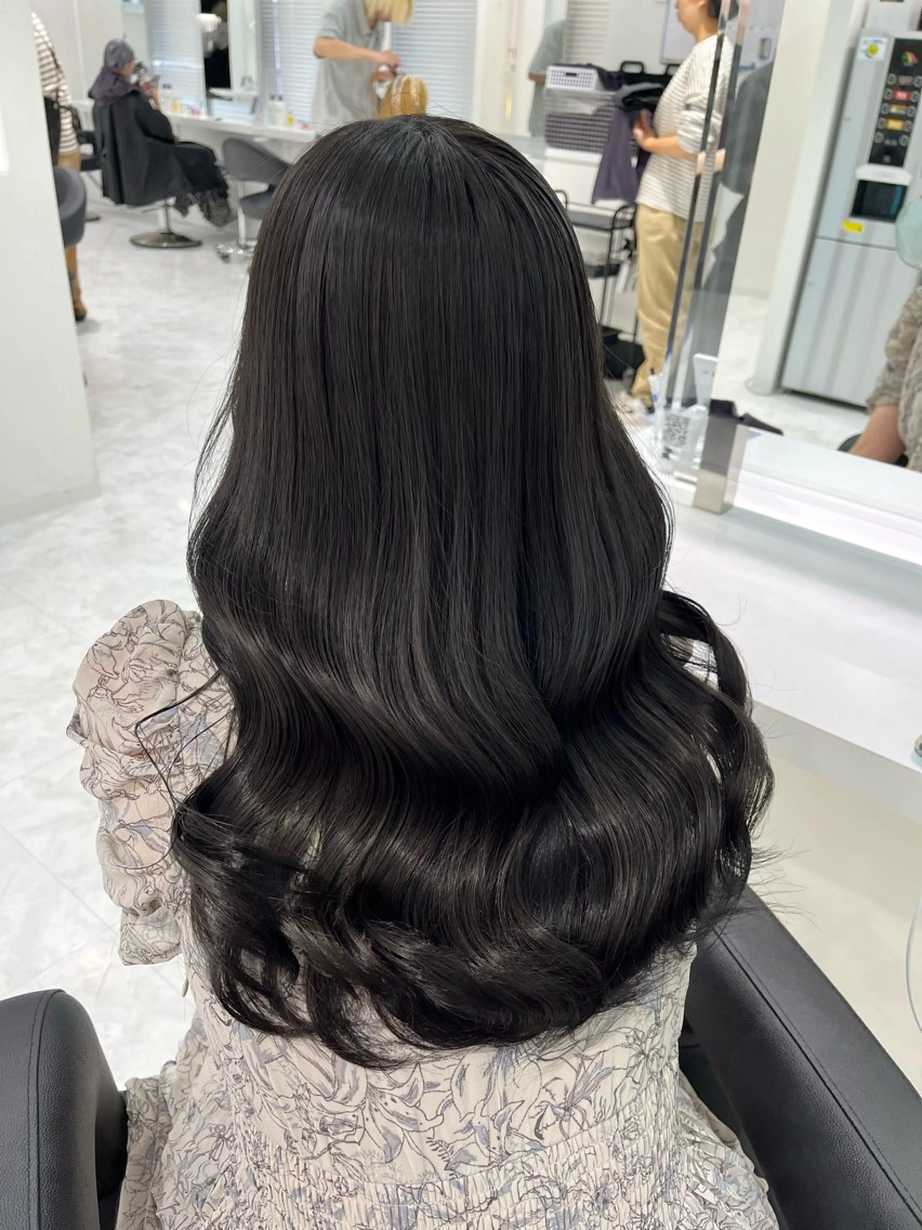 ロング カラー 黒髪 ブリーチなし特化 美容師💖SAE💖のヘアスタイル