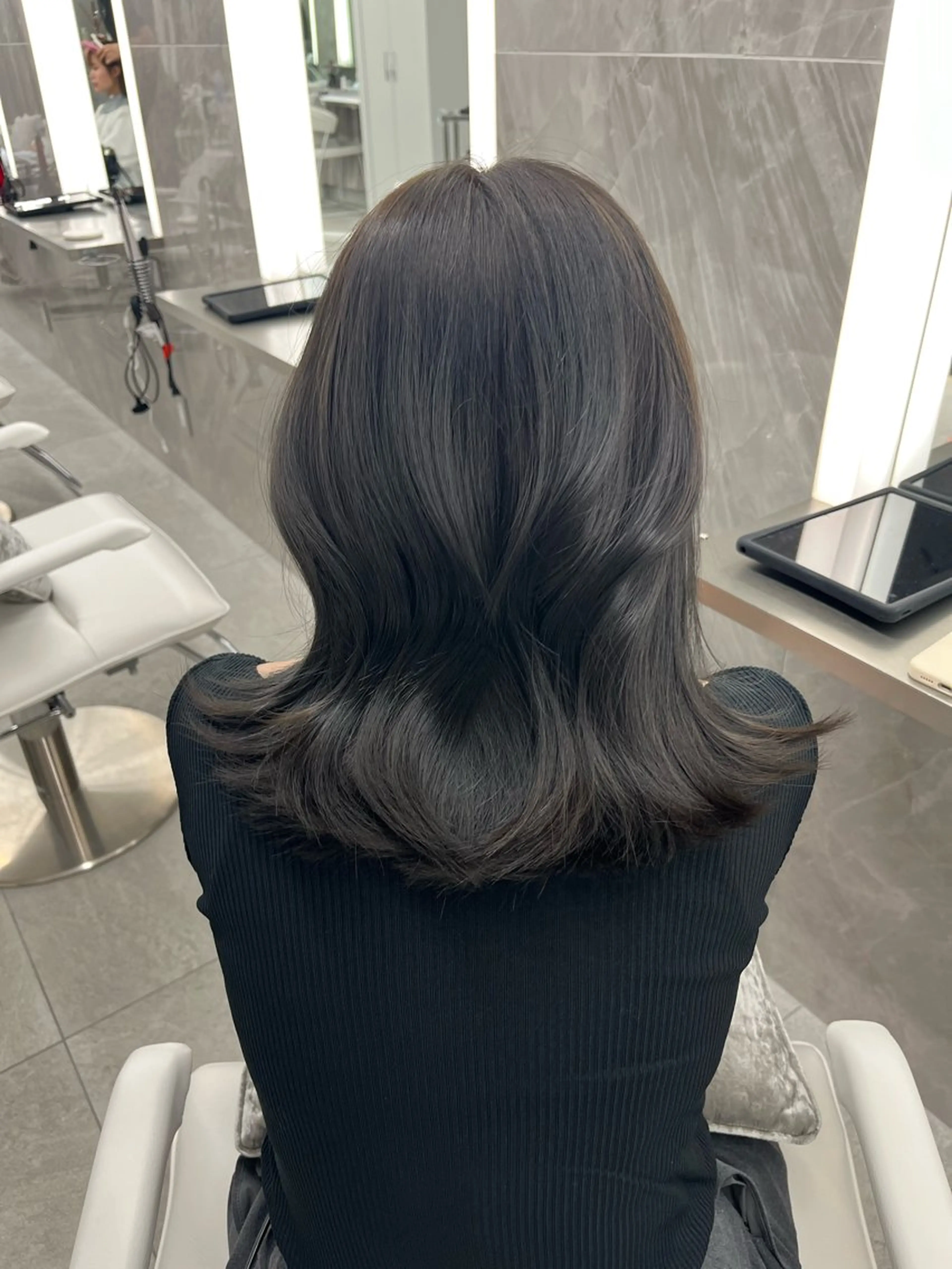 カラー 國藤 彩のヘアスタイル