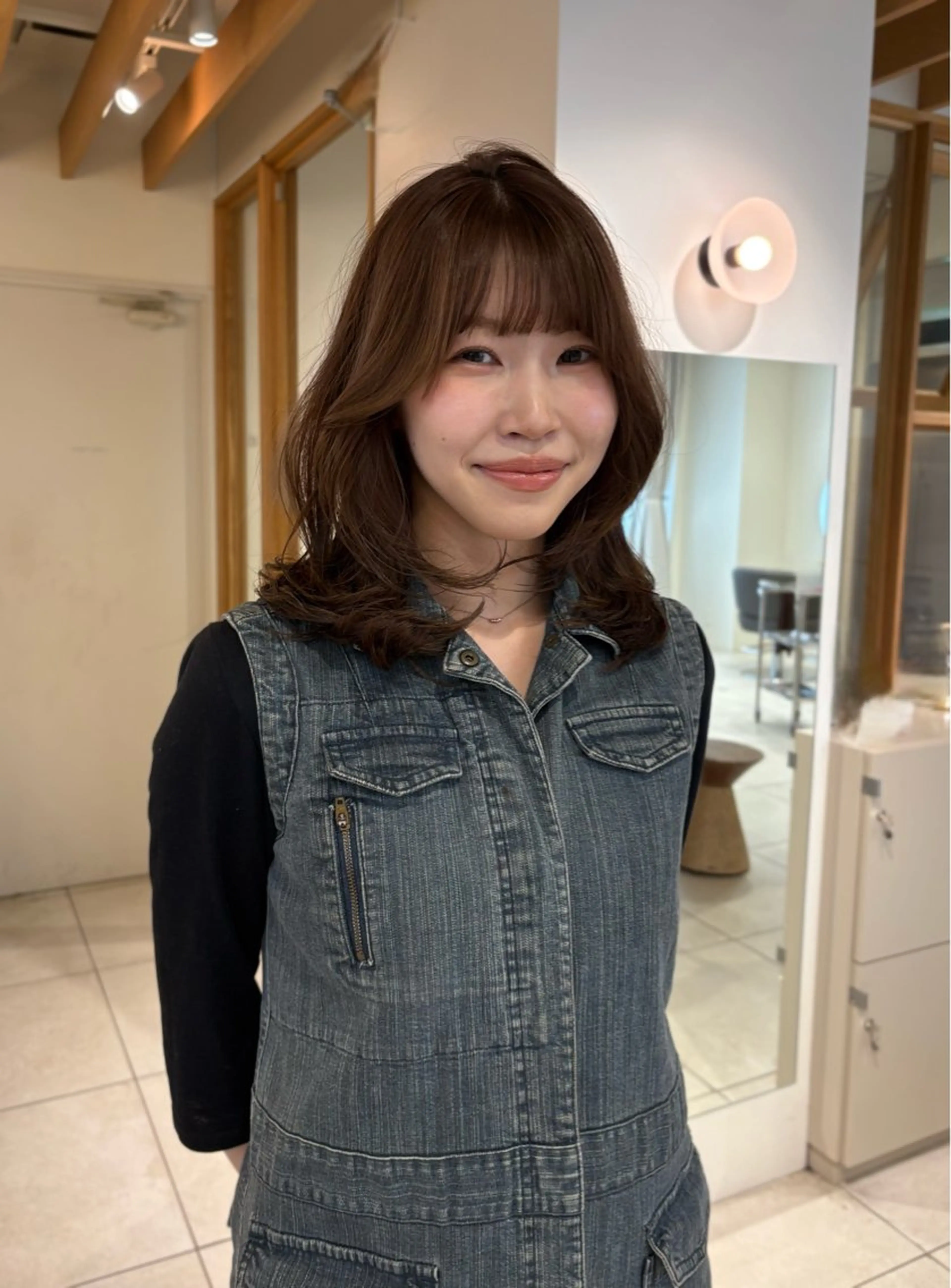 セミロング カラー ベージュカラー ブリーチ ブラウンカラー 透明感カラー グレージュ 似合わせカットカラー りおなのヘアスタイル