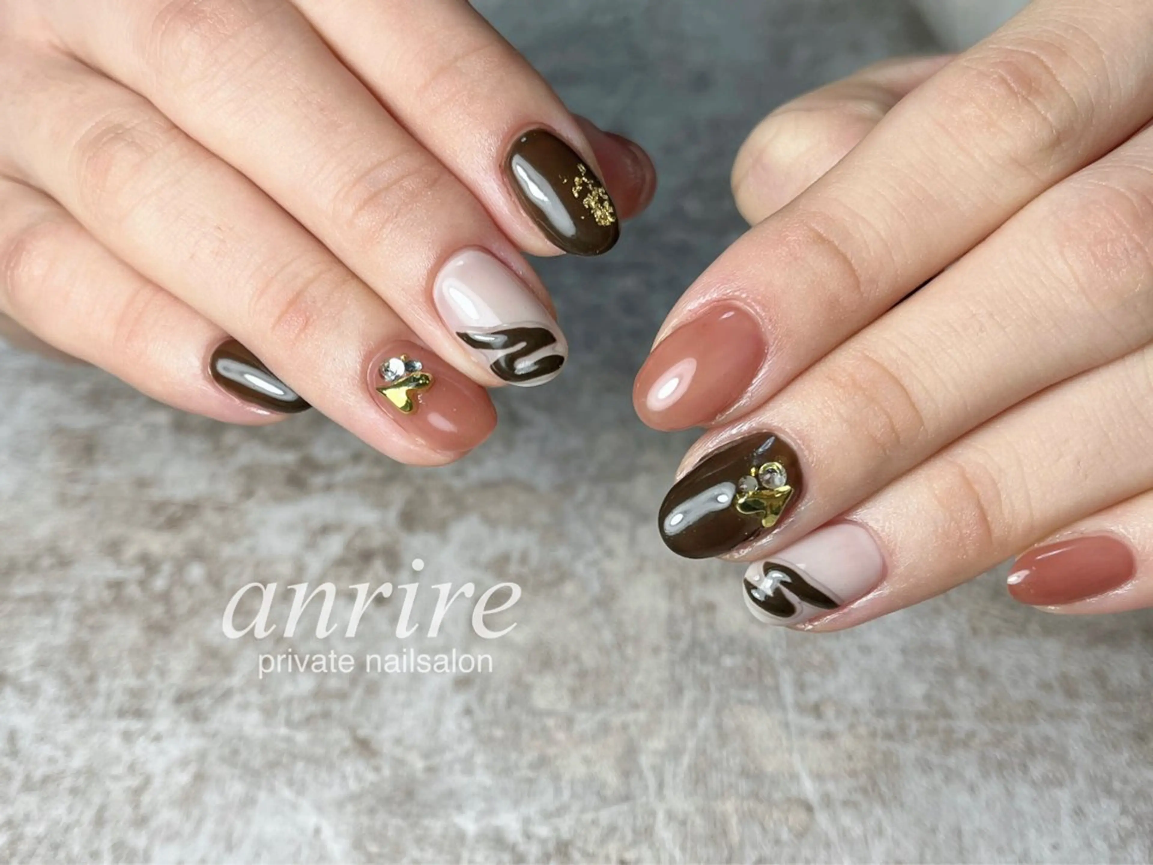 ネイル ブラウン ハート バレンタイン ハンドネイル nailsalon anrireのネイルデザイン