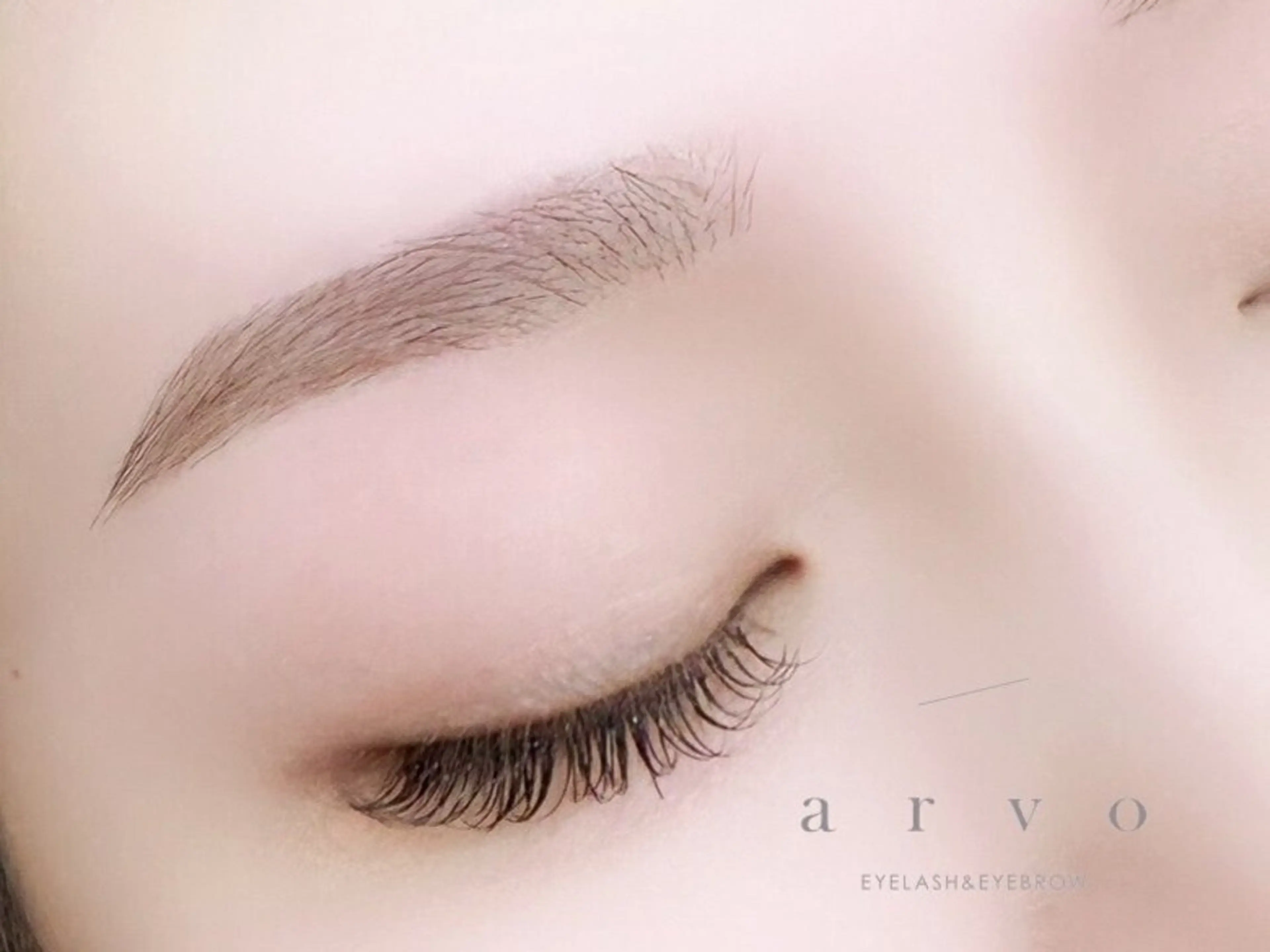 マツエク・マツパ 小出 楓子の眉毛・アイブロウイメージ