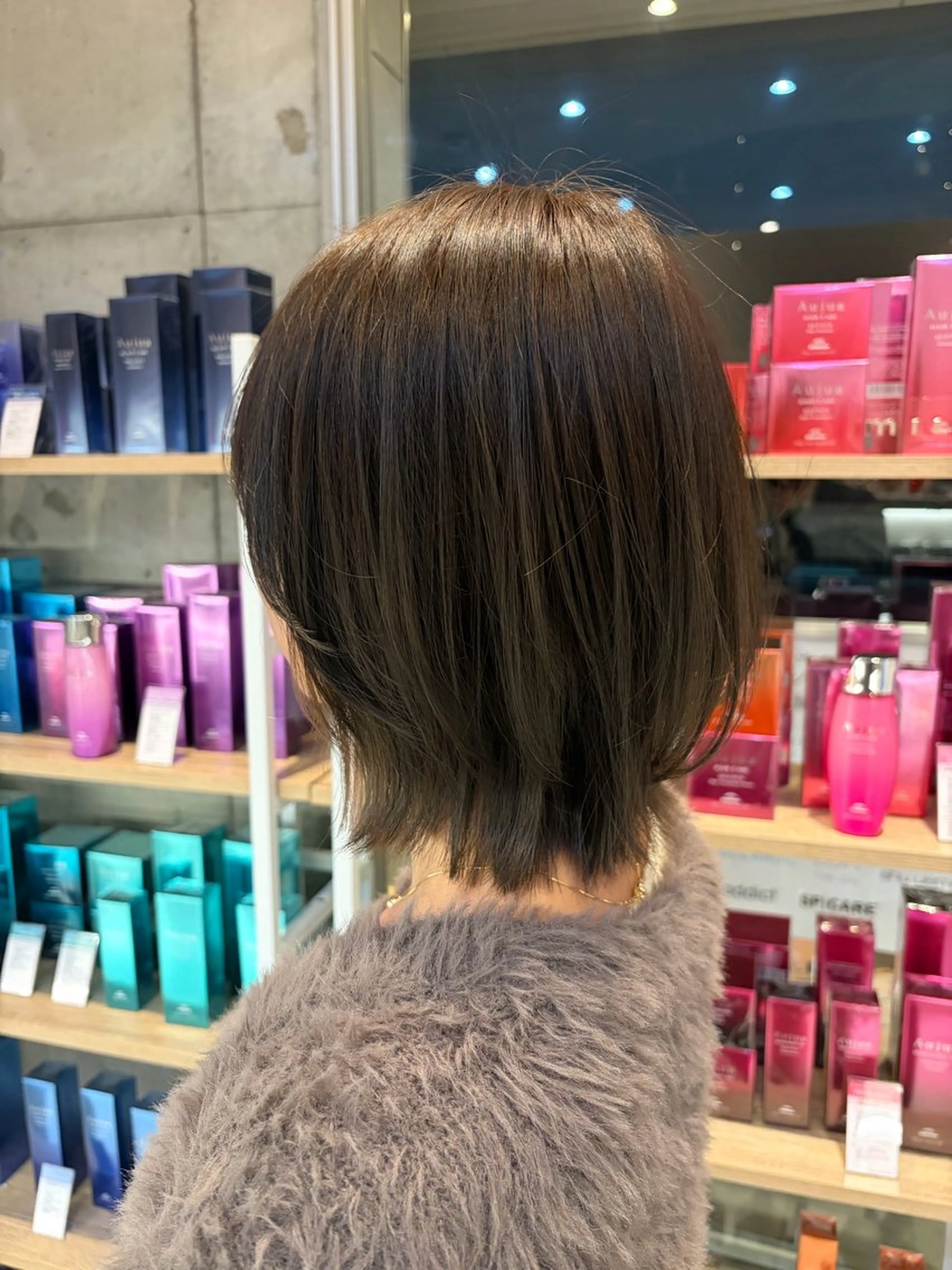 ショート カラー レイヤーカット 似合わせカット 外ハネヘア カット ヘアカラー おおたかの森/透 明感/小林のヘアスタイル