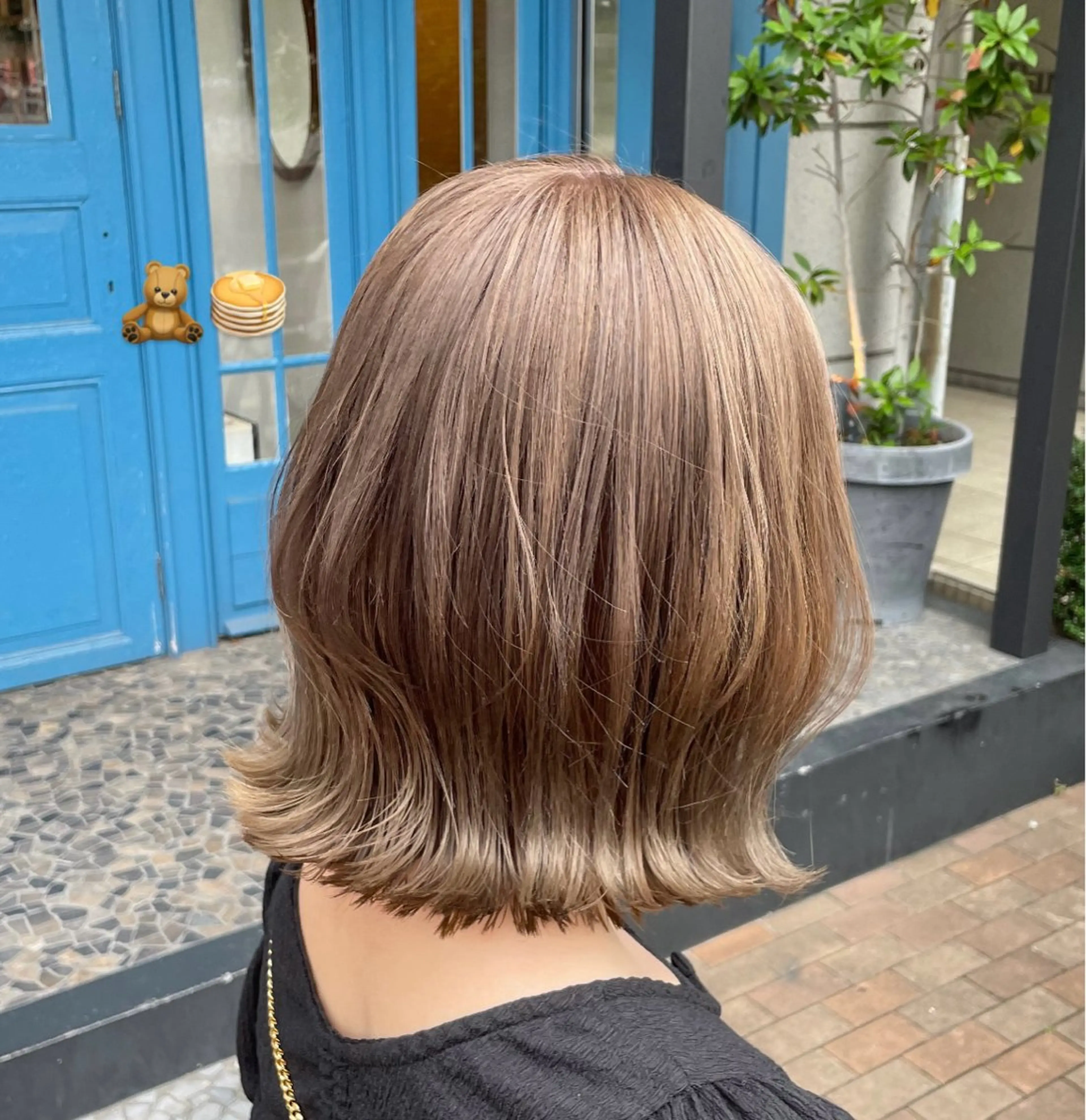 ミディアム ハイトーン/透明感 カラー/下出有沙のヘアスタイル