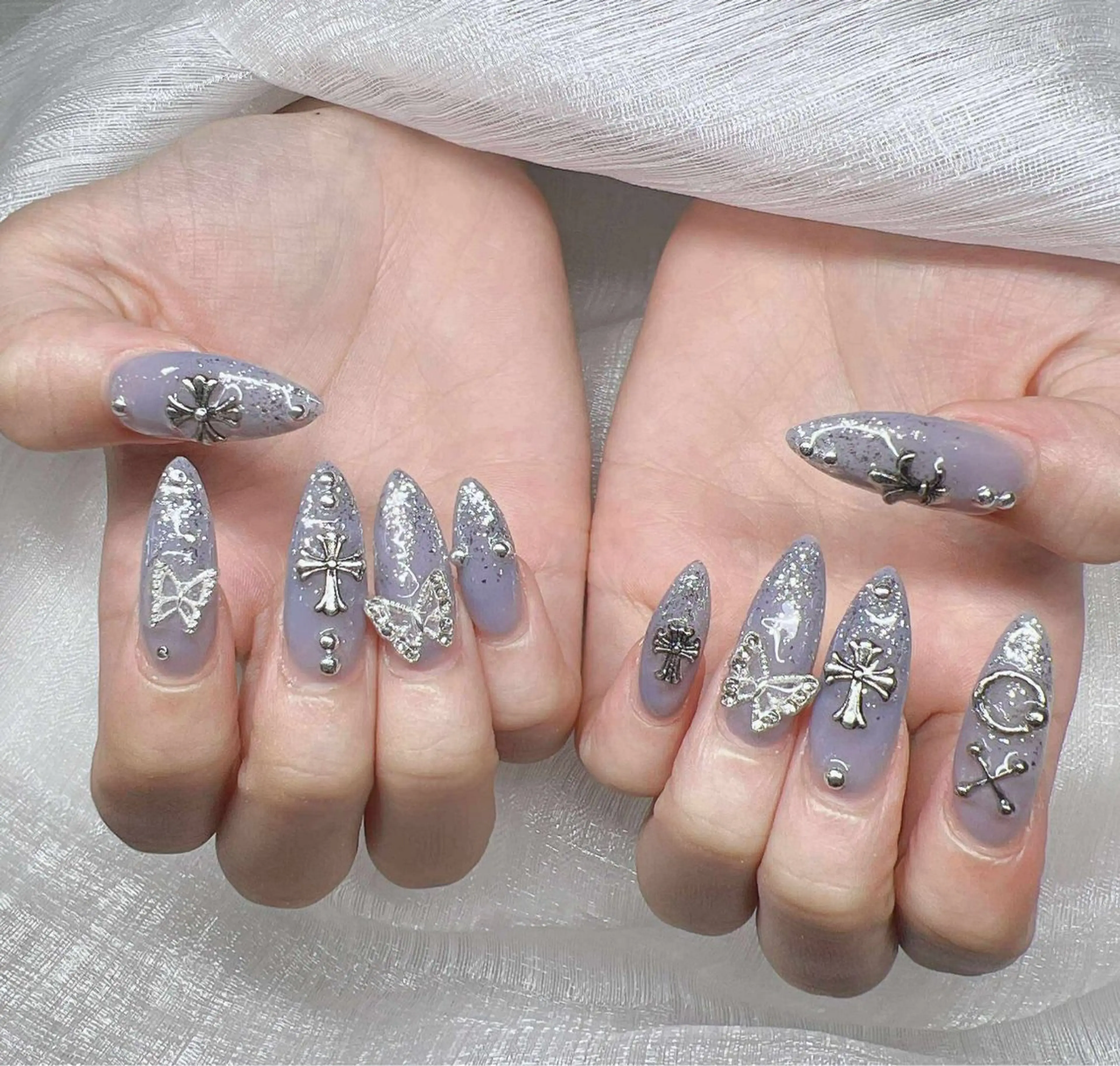 ネイル 長さ出し グラデーション 卒業式 キラキラネイル マグネットネイル ハンドネイル Lee Nailsのネイルデザイン