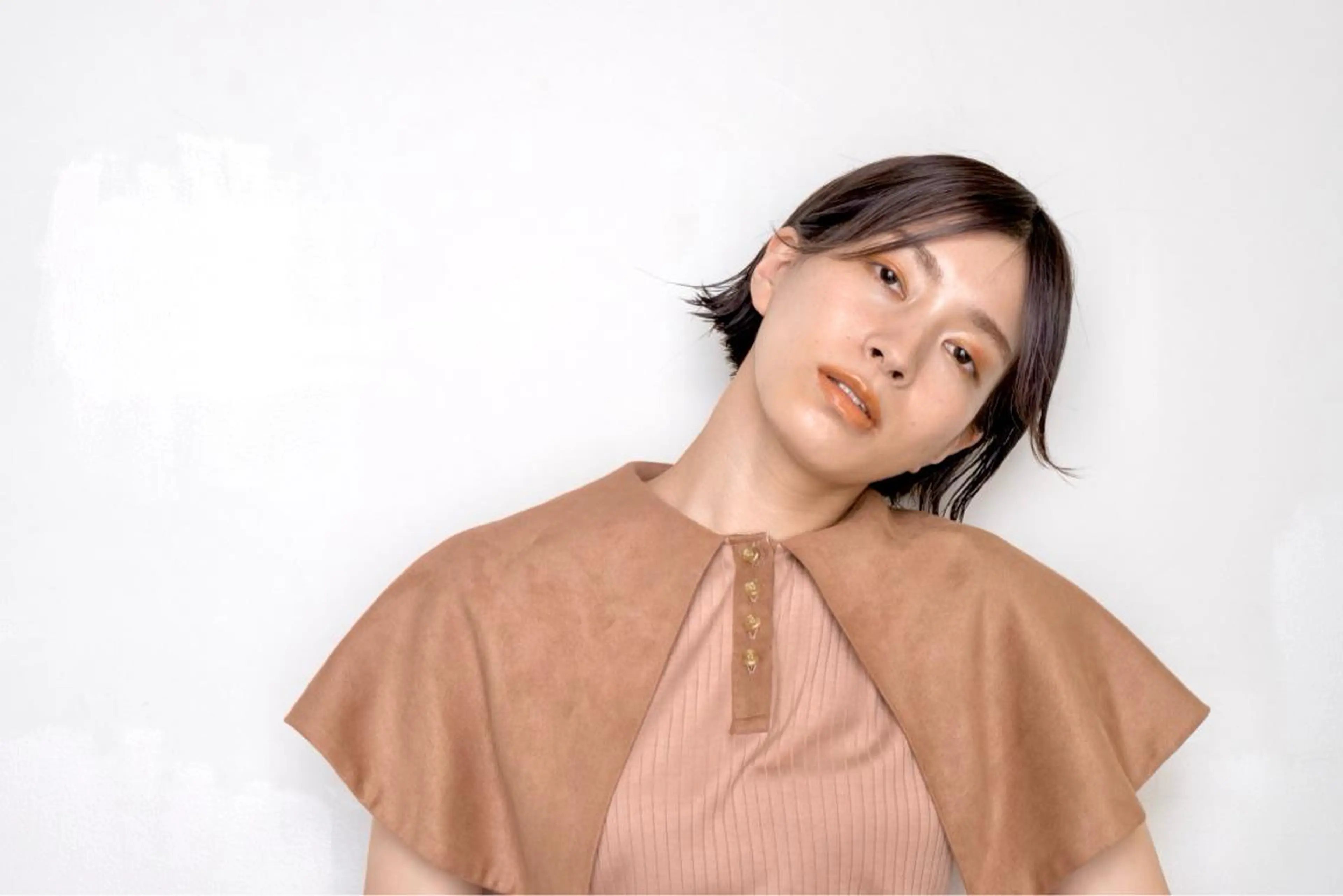 ミディアム カラー AND THE BRICKS北川珠紀の眉毛・アイブロウイメージ