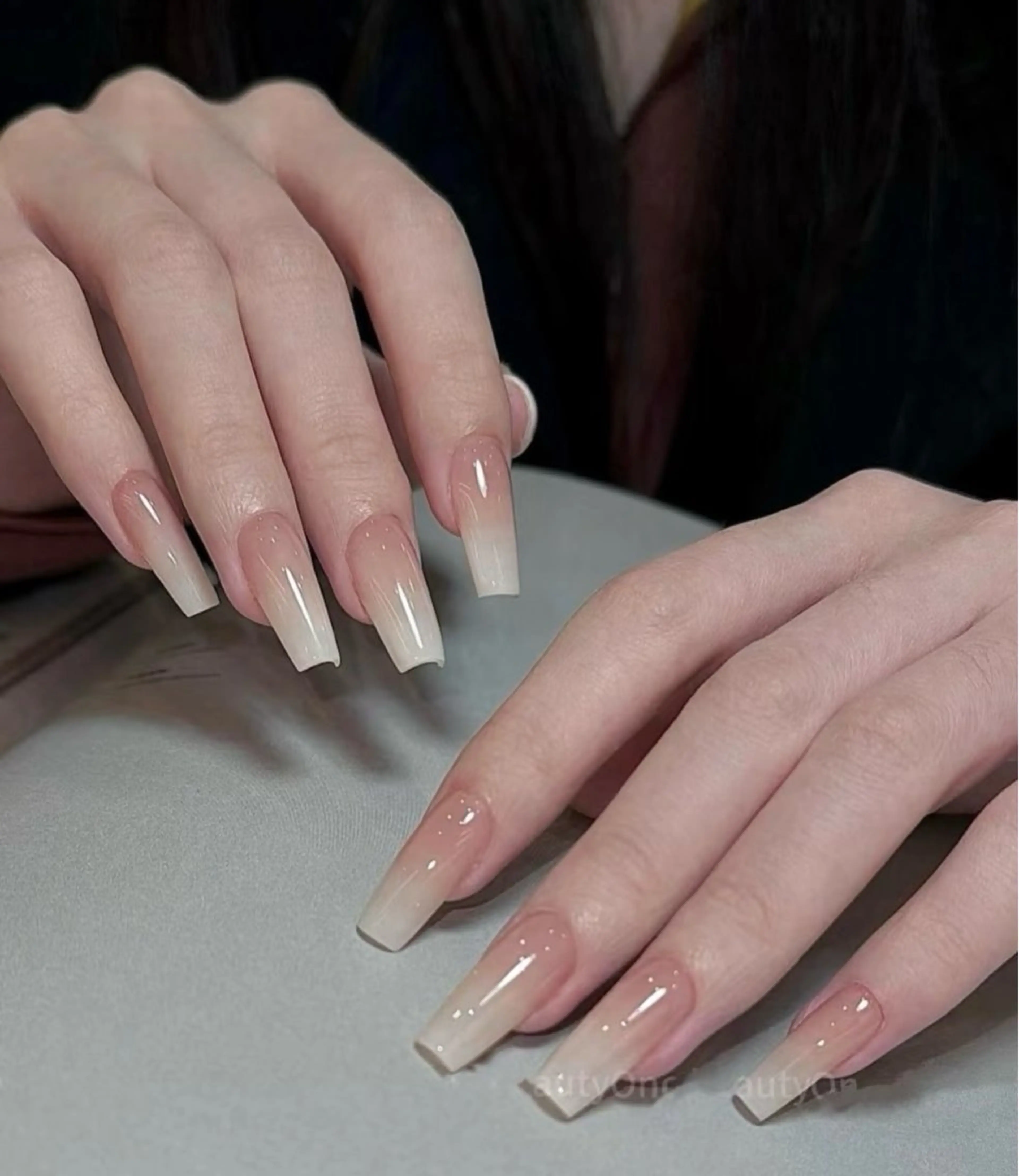 ネイル 高木 維麗絲のネイルデザイン