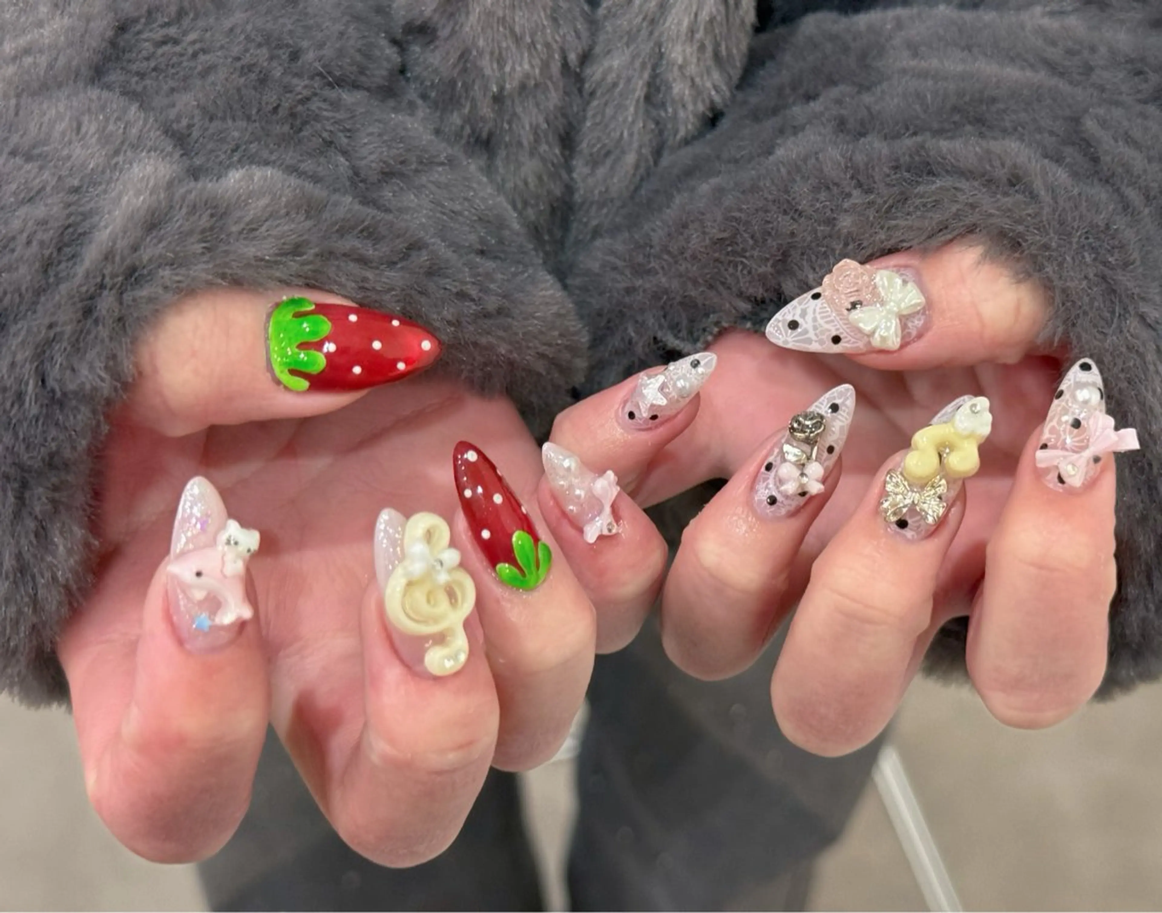 ネイル ハート ニュアンスネイル ワンカラーネイル シンプルネイル バレンタイン ハンドネイル MILO 168 池袋のネイルデザイン