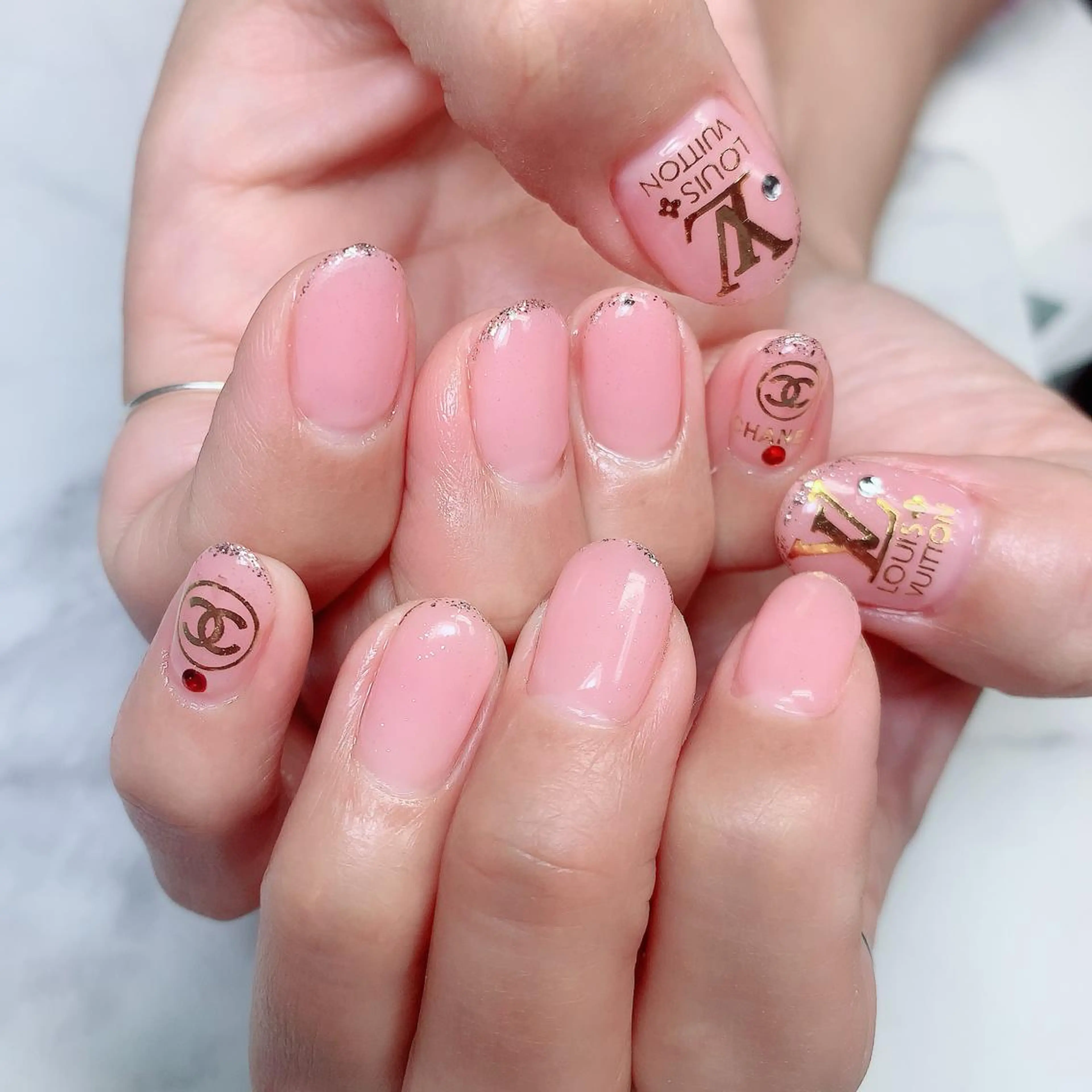 ネイル ラメ(グリッター) es nailのネイルデザイン