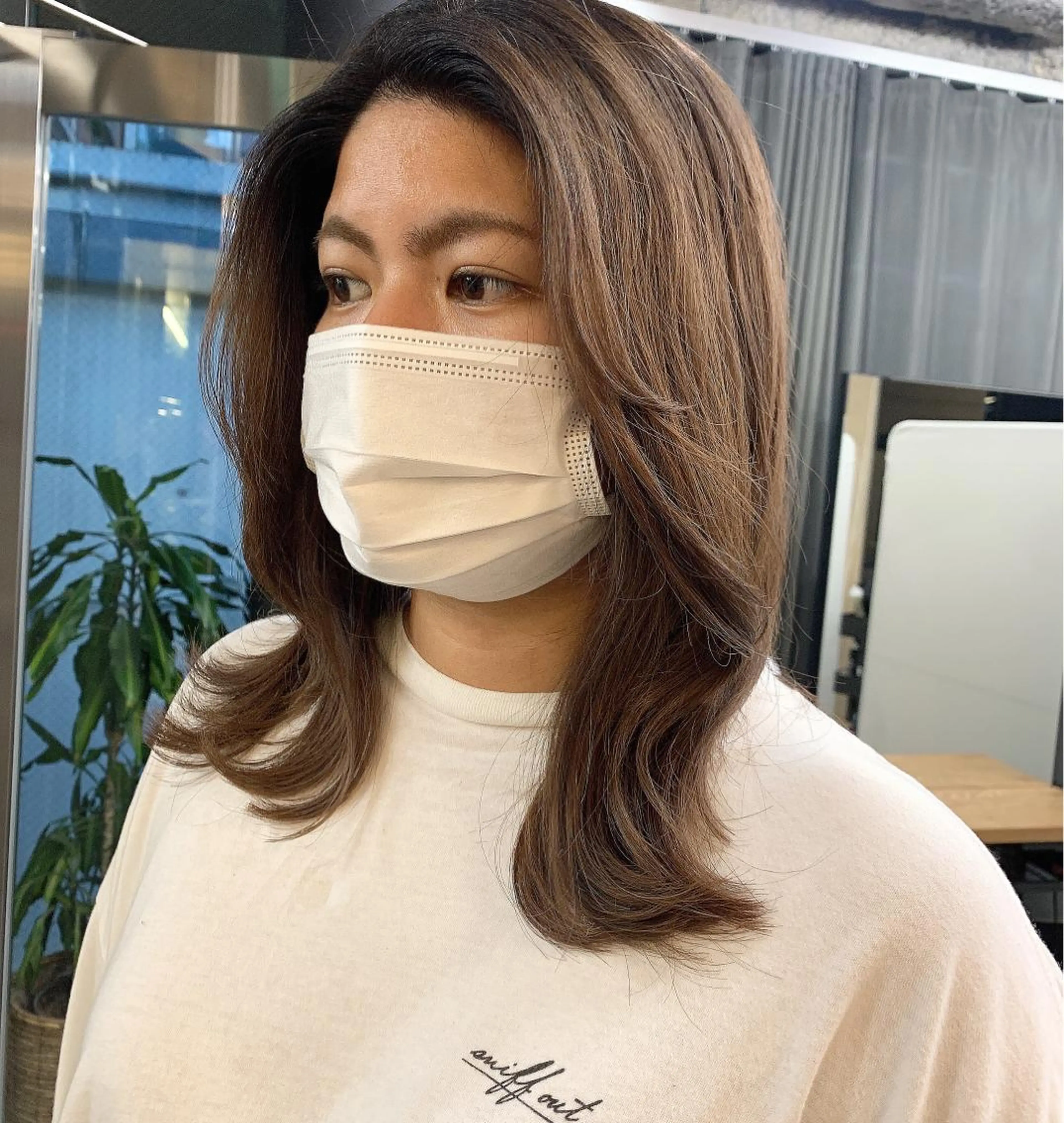 ミディアム カラー カット ヘアカラー トリートメント ヘッドスパ 透明感/オリーブ/ グレージュ/YUKAのヘアスタイル