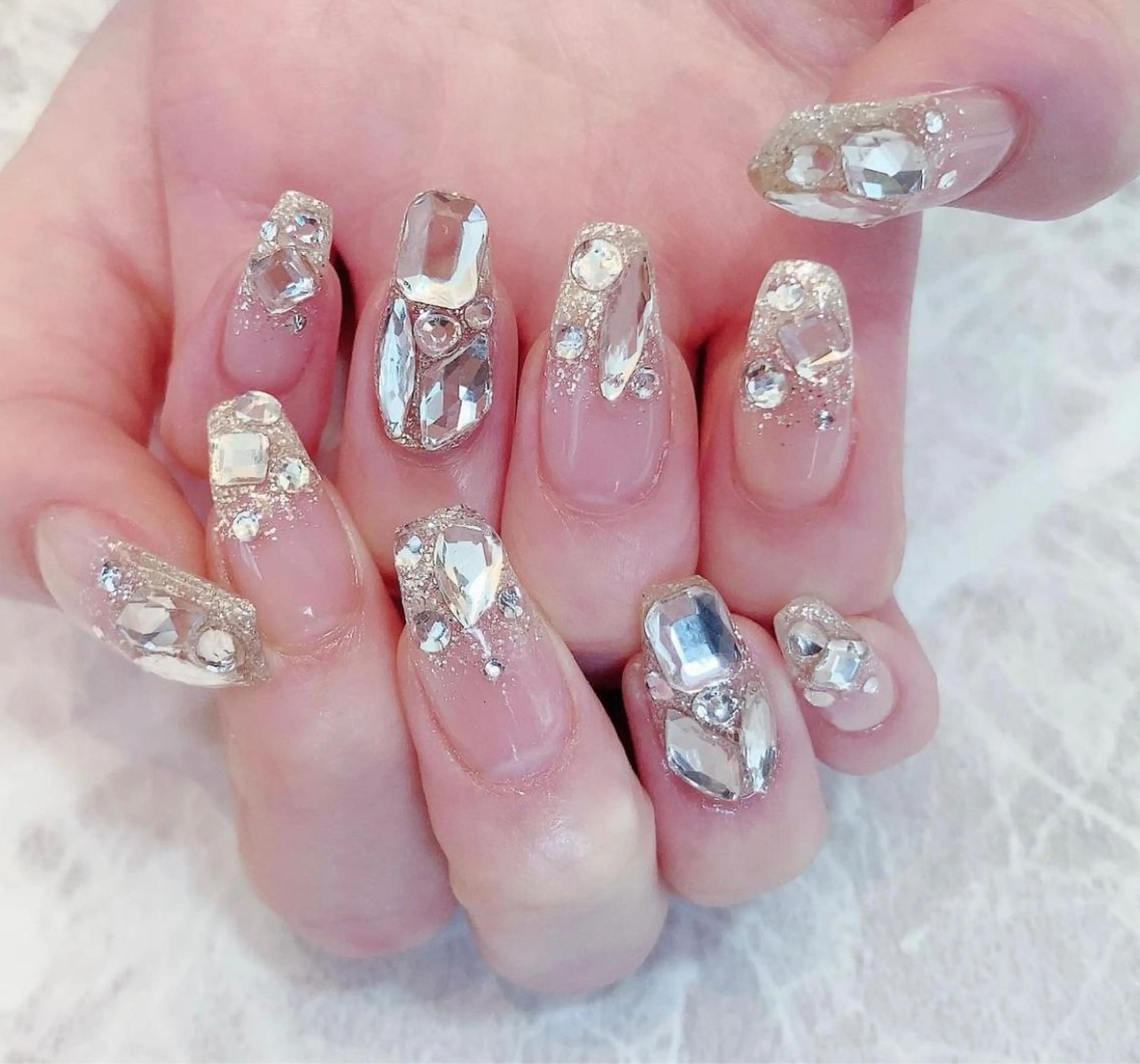 ネイル ISA_ BELLAのネイルデザイン