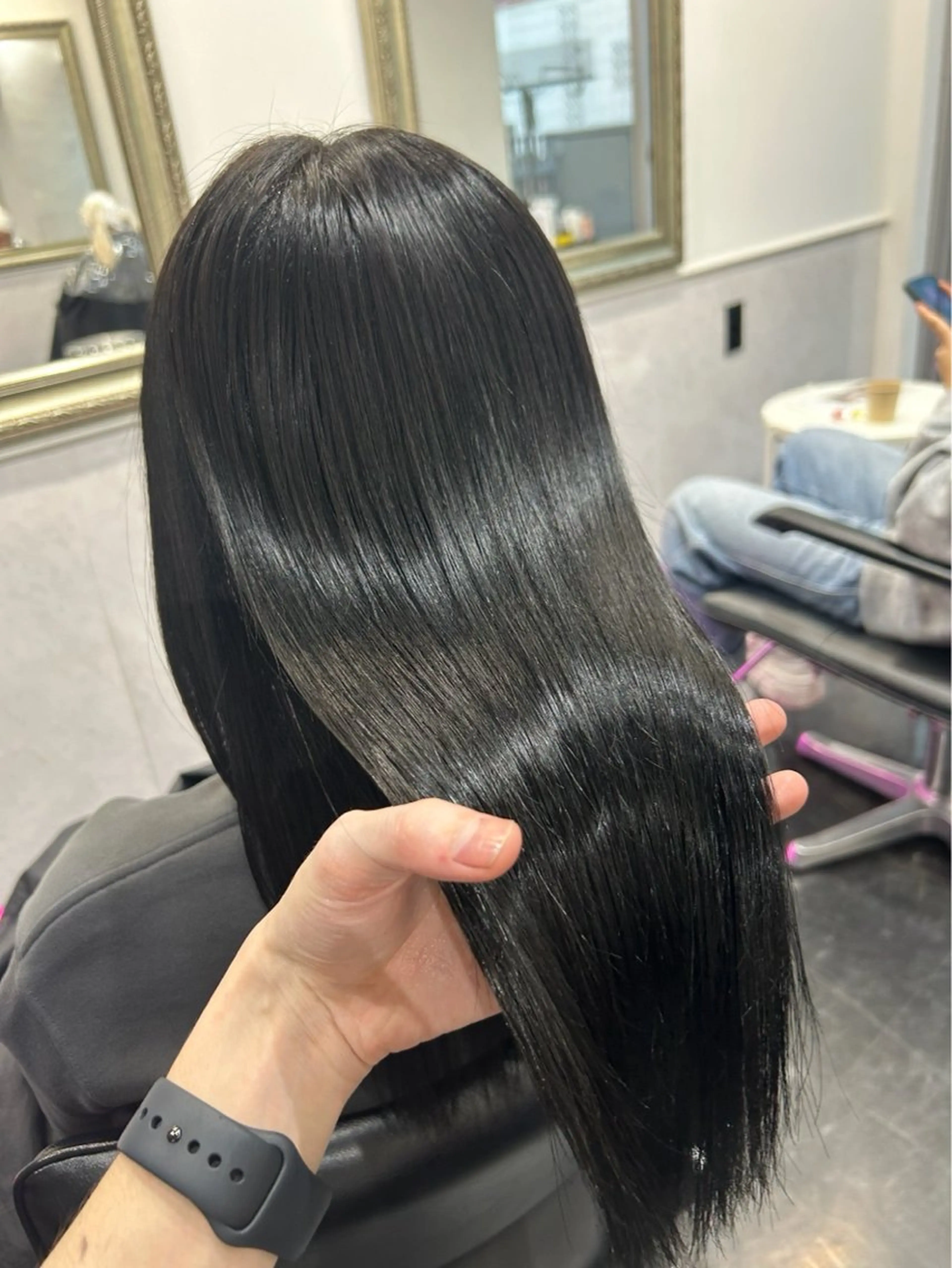 ロング トリートメント 🪼モモカ/デザイン ハイトーンカラー🪼のヘアスタイル